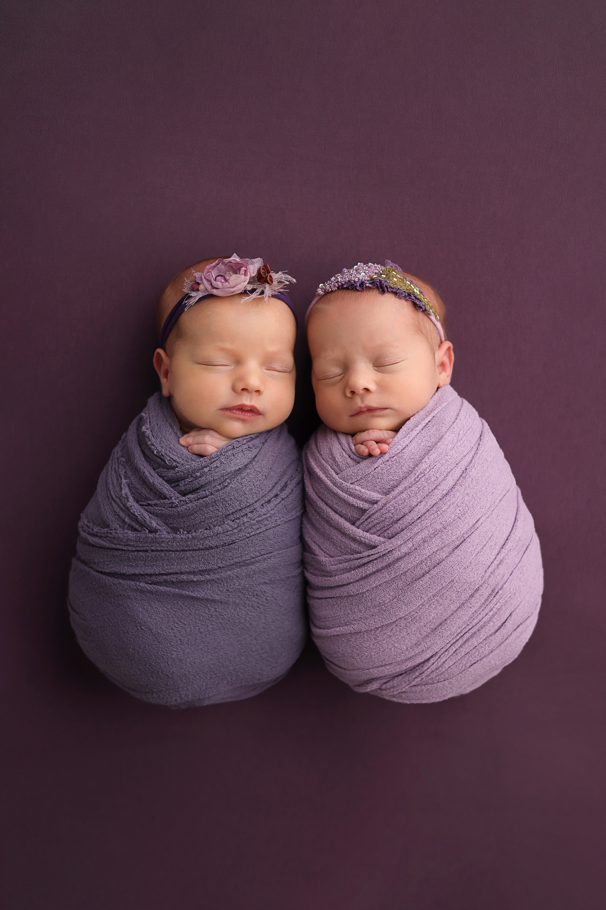 Ньюборн съемка двойняшек в Москве. Фотограф новорожденных Москва. Ньюборн фотограф Москва