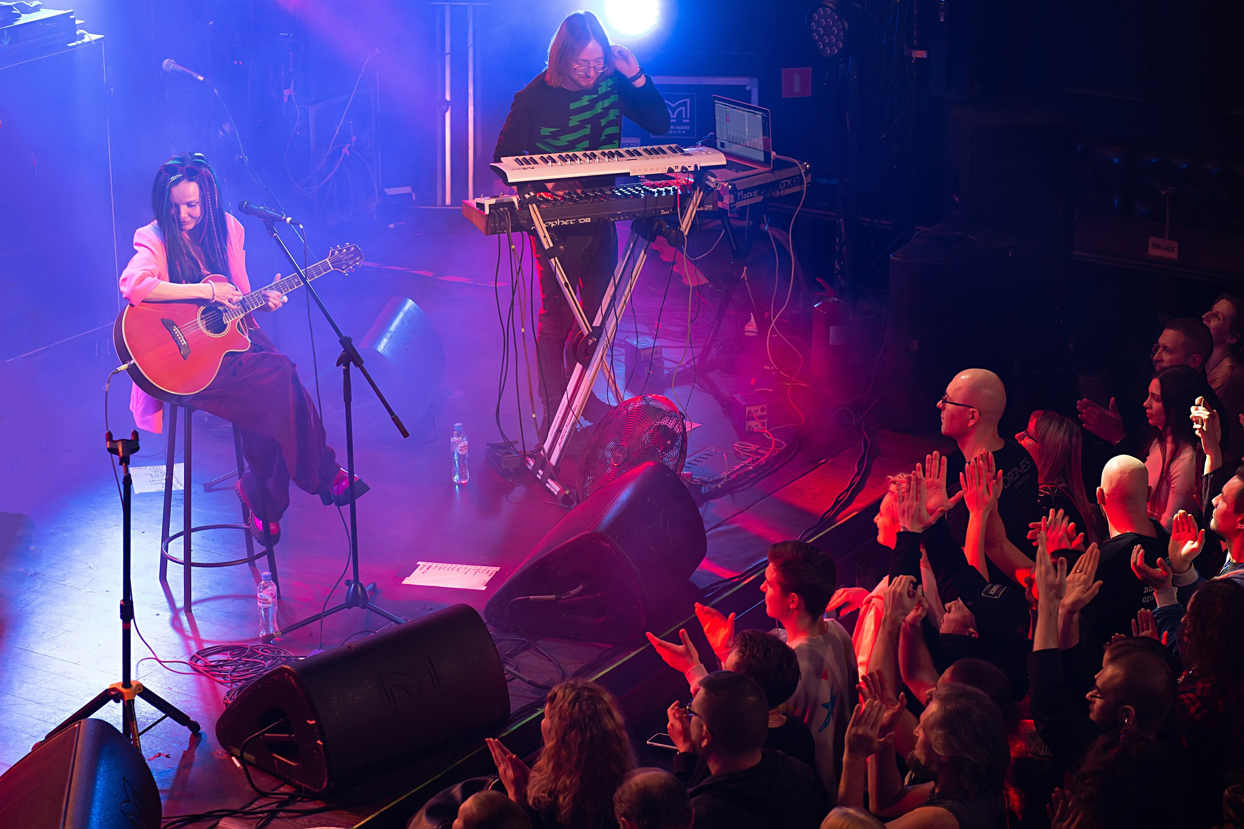 Фотосъемка концерта Маша и Медведи в клубе Jagger СПБ. Портретные фотосессии, контент-съемки, репортаж