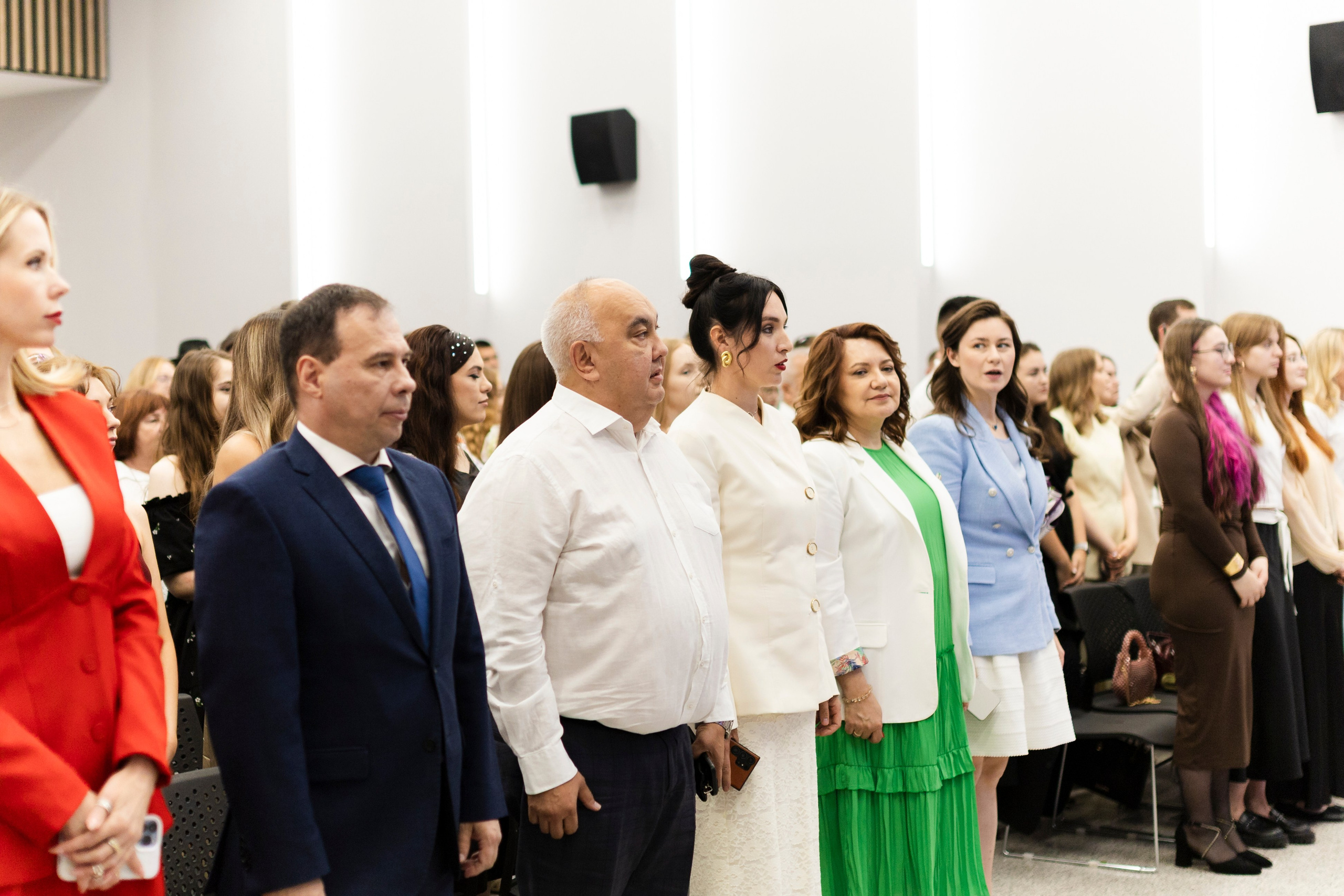 Церемония вручения дипломов. Фотограф Каримов Виктор