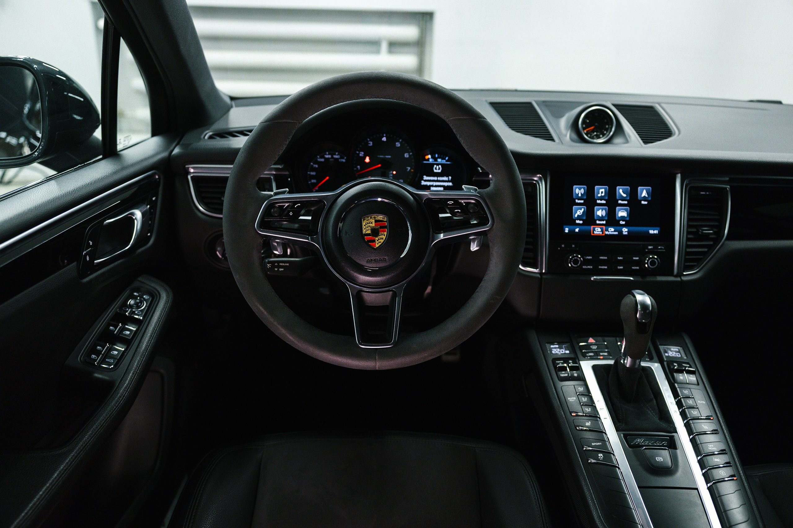 Porsche Macan S 3.0 AMT, 2018. Автосалон «Х-Авто»