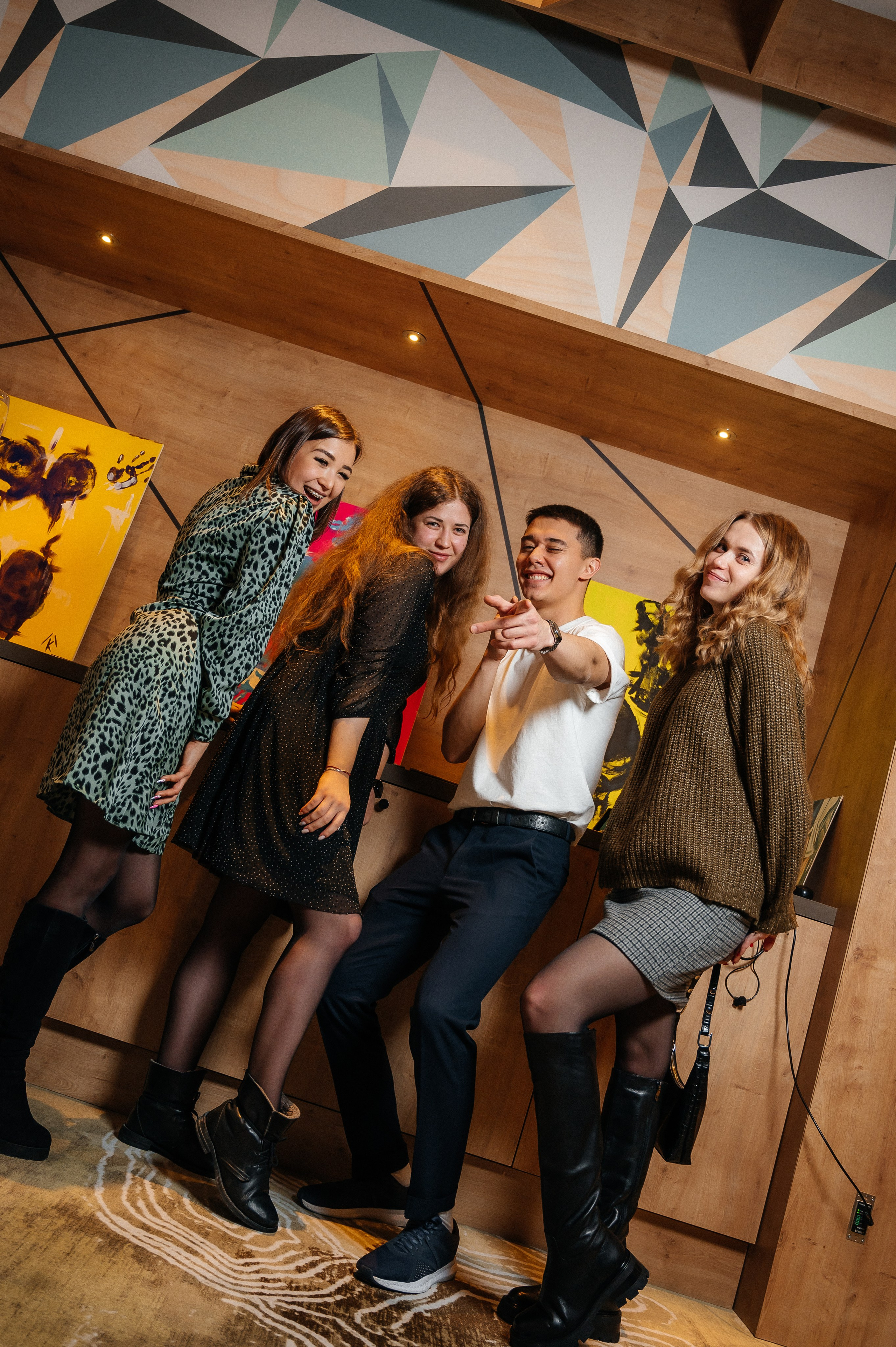 Рисуем телом, Карим COSMOS. Фотограф Нижний Новгород