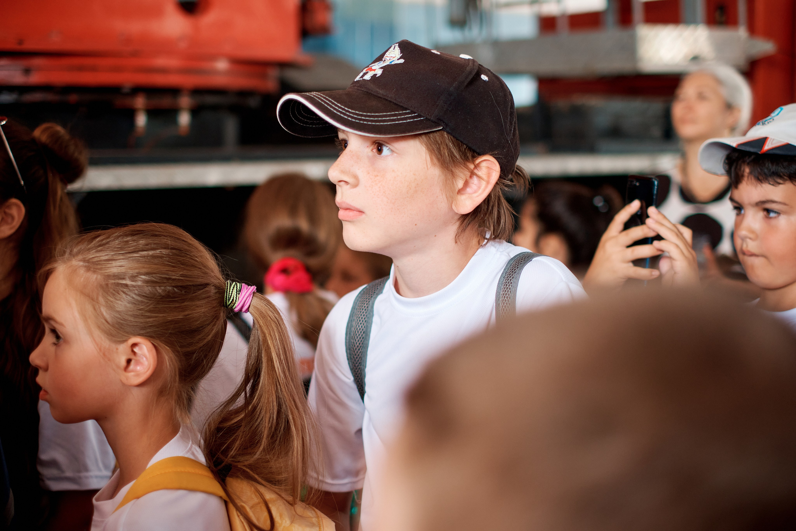 Детский лагерь ДЮНА. Поход в «Пожарно-спасательную часть № 22». Фотограф Таганрог Анна Трайжон