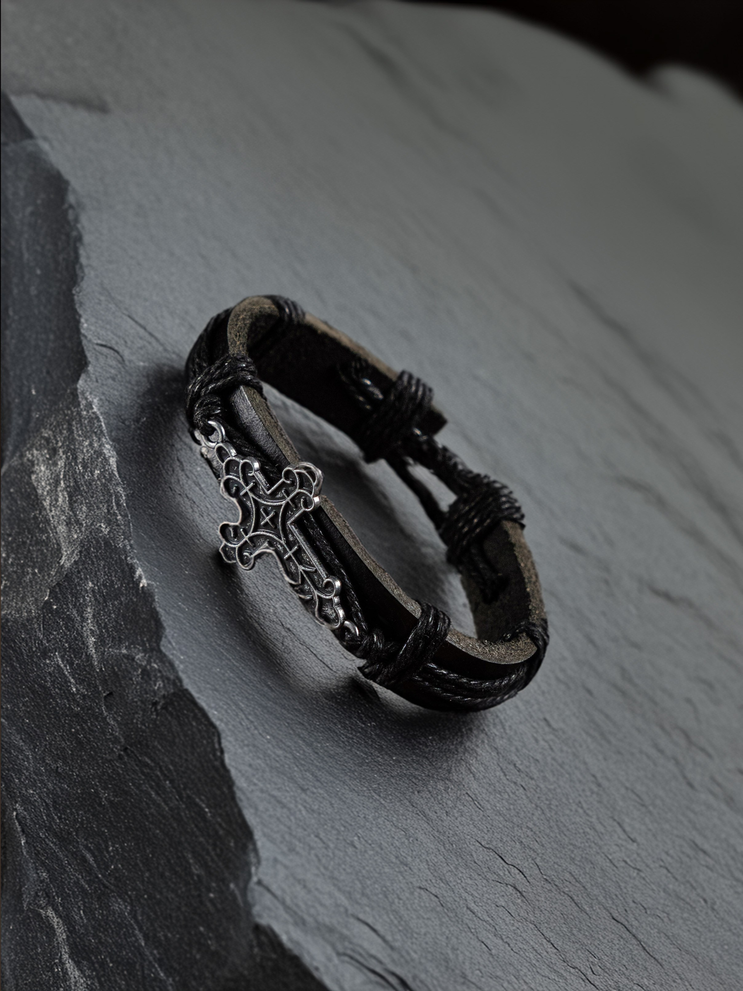 Фотосъемка браслетов с заменой фона, нанесение инфографики. Олейник Денис — предметный фотограф, фотограф для маркетплейсов в Казани