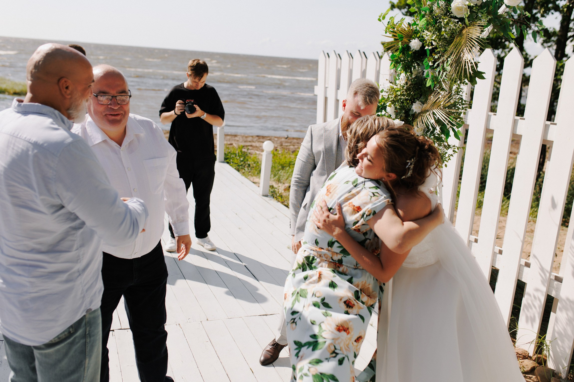 Свадебная фотосессия на финском заливе. Свадебный фотограф СПБ