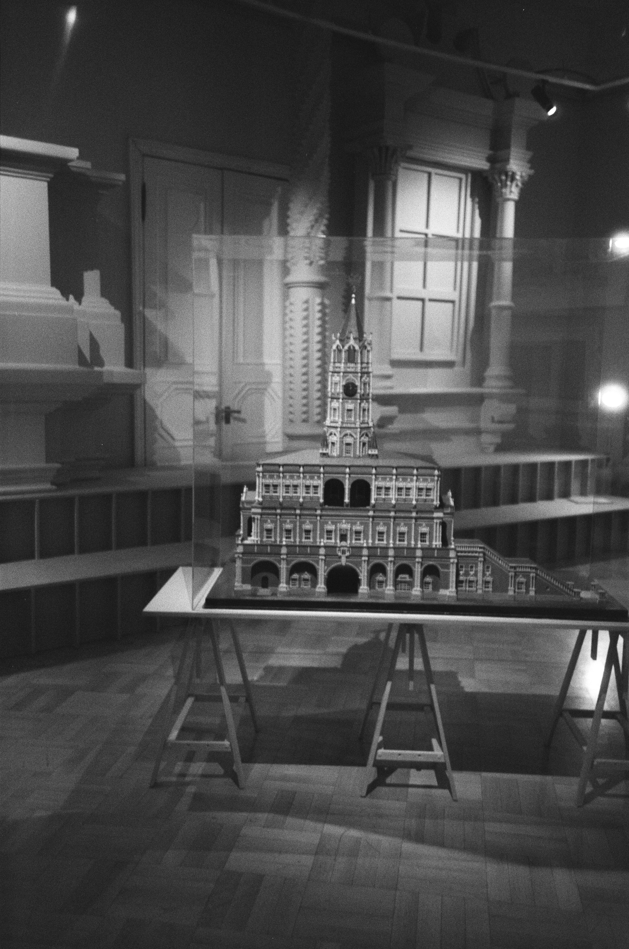 Cosina CX-1 / Fomapan 400 Action / Концерт Розенбаума, Музей Архитектуры