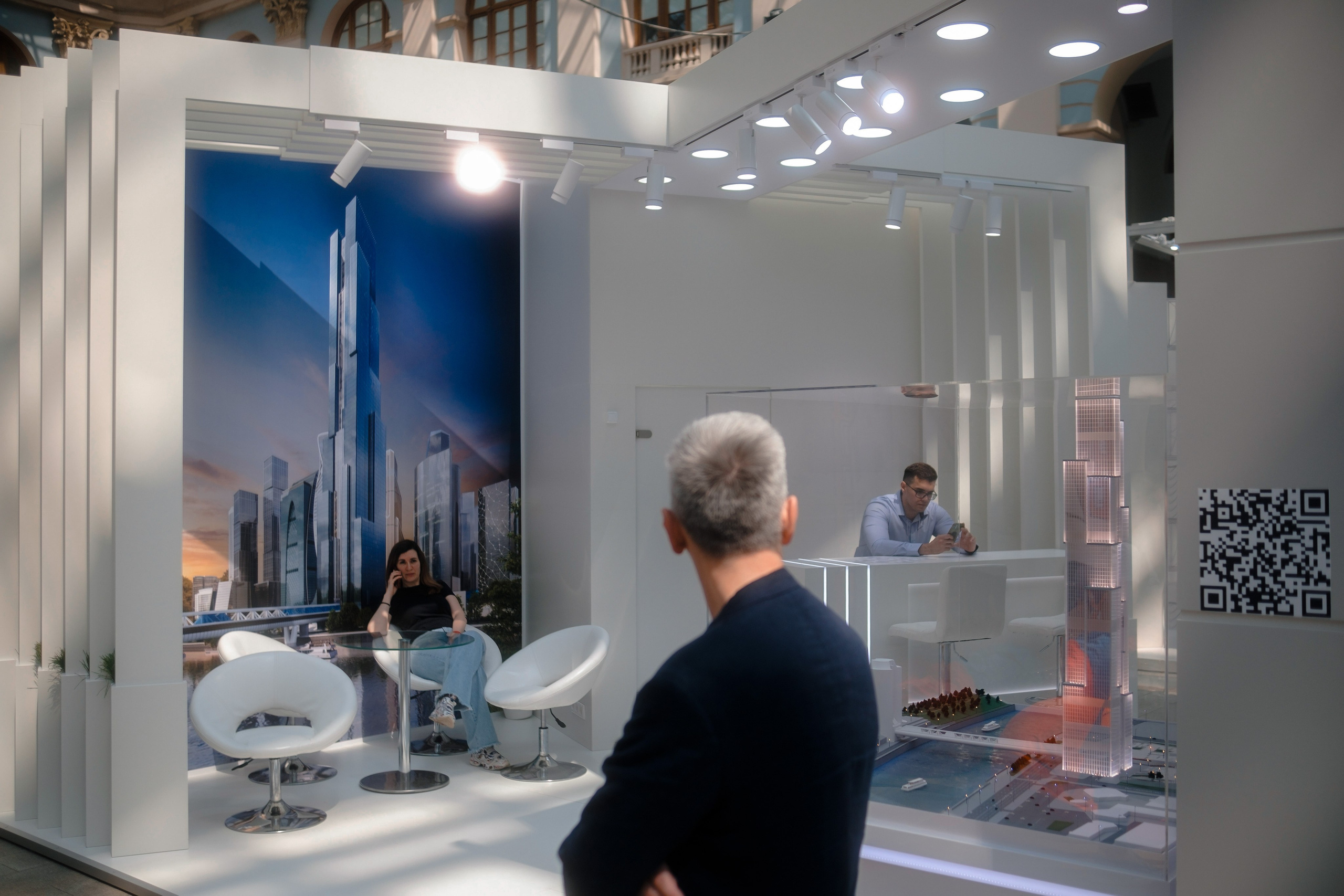 Арх Москва 2023. Репортаж — Бэки — Портреты. Москва, СПб. Алексей Назаров