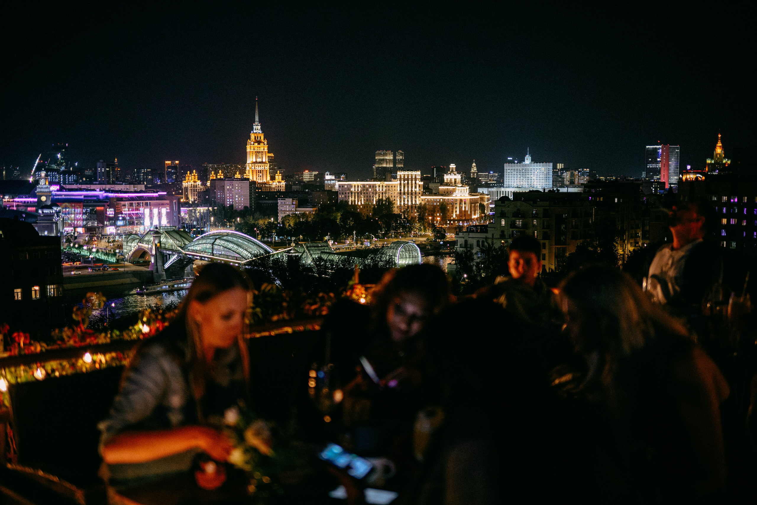 На крыше. Репортаж — Бэки — Портреты. Москва, СПб. Алексей Назаров