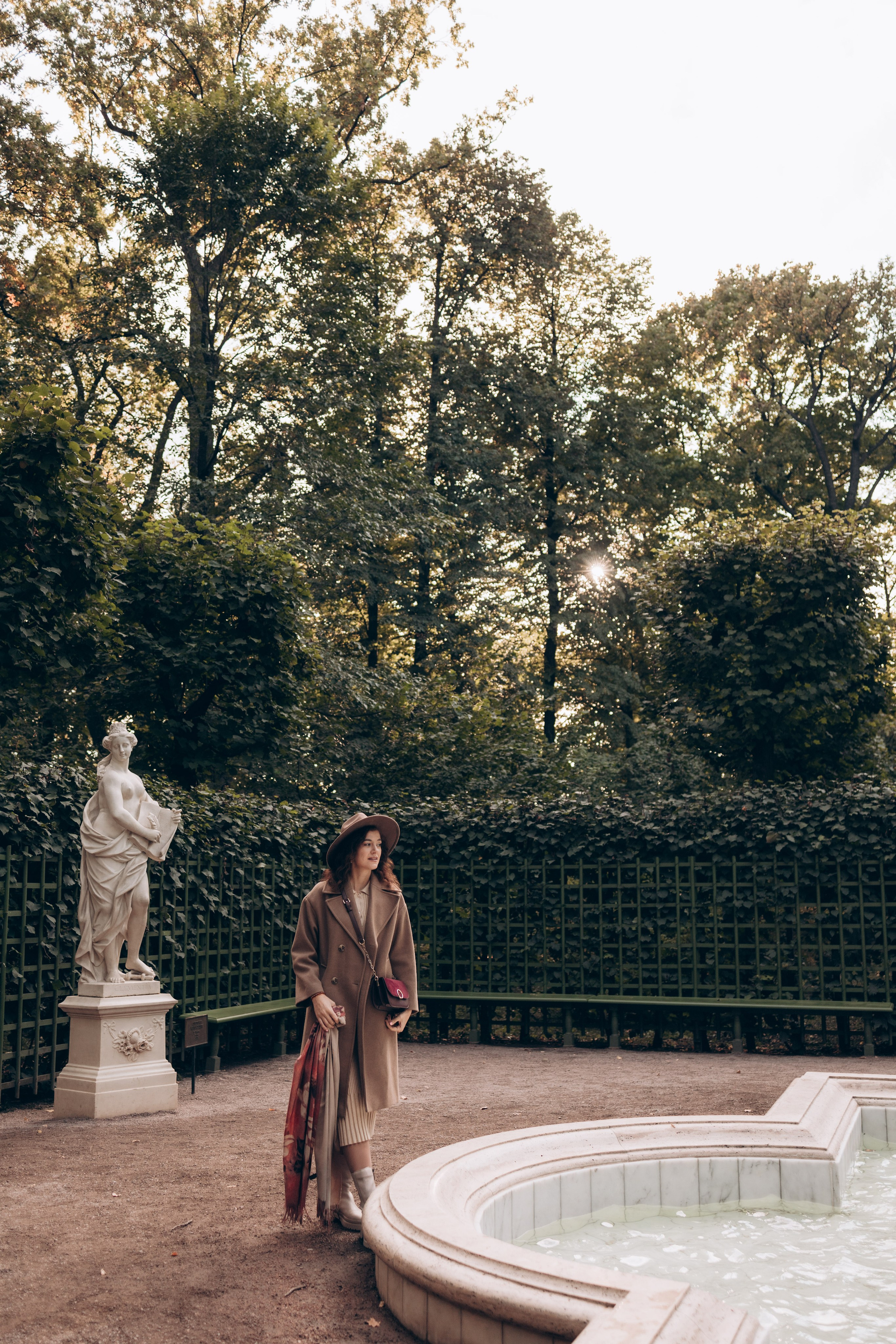 Женская осенняя фотосессия в Летнем саду. Семейный и детский фотограф в Санкт-Петербурге Павлова Елена