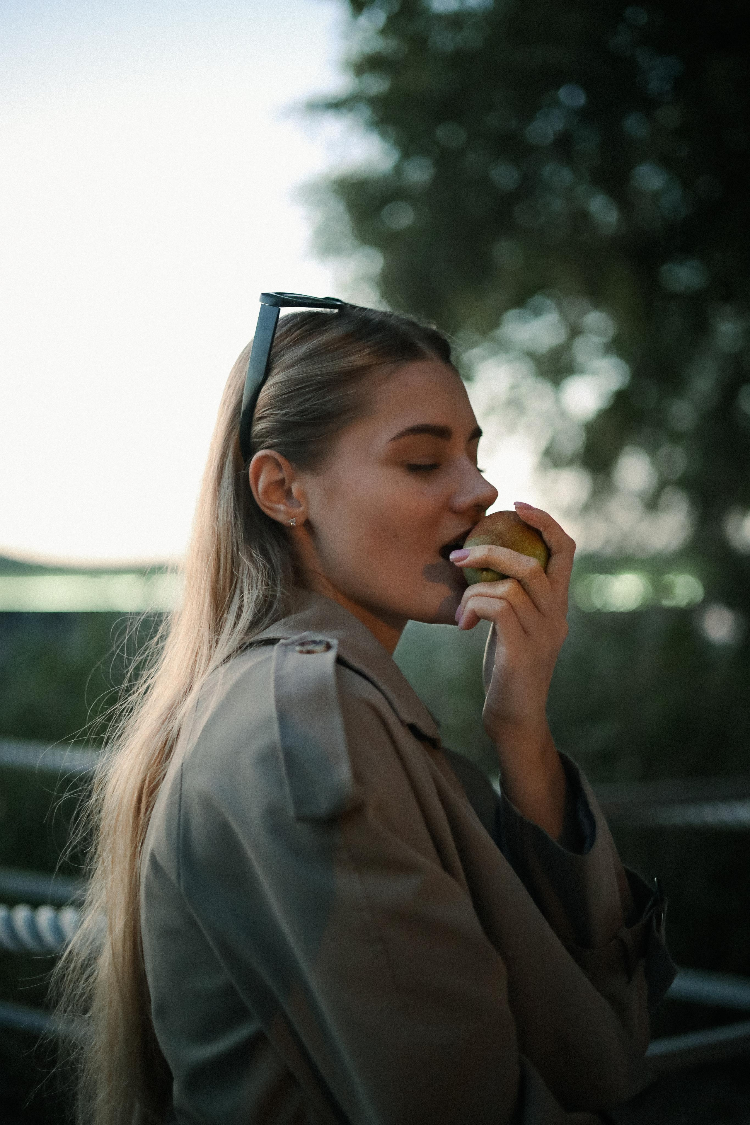 Закатное солнце, съемка на закате, раскрепощение и любовь к себе. Евгения Волошина Фотограф Москва / Белгород