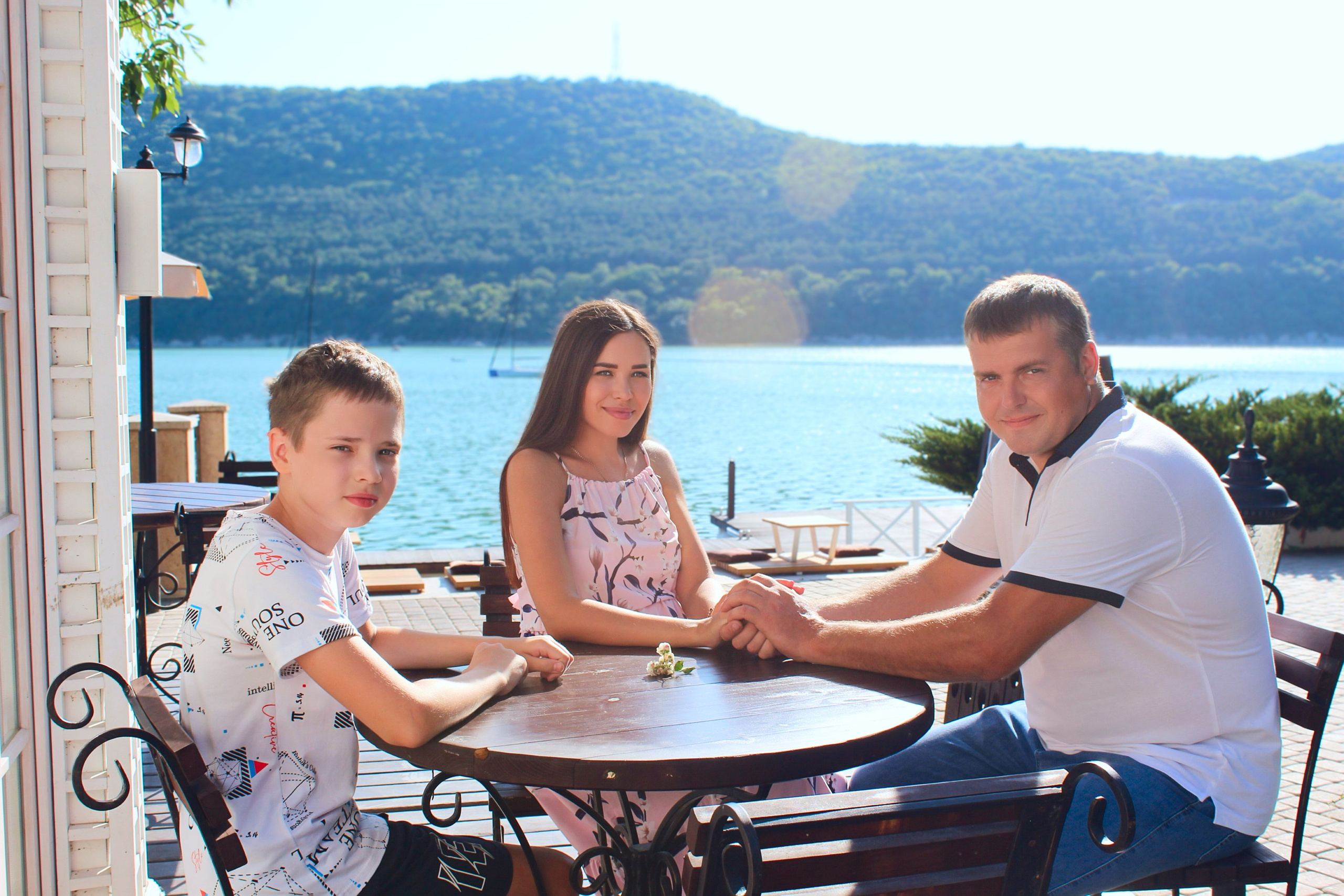 Прогулка в Абрау-Дюрсо. ВИДЕОГРАФ И ФОТОГРАФ В НОВОРОССИЙСКЕ / АНАПЕ / ГЕЛЕНДЖИКЕ