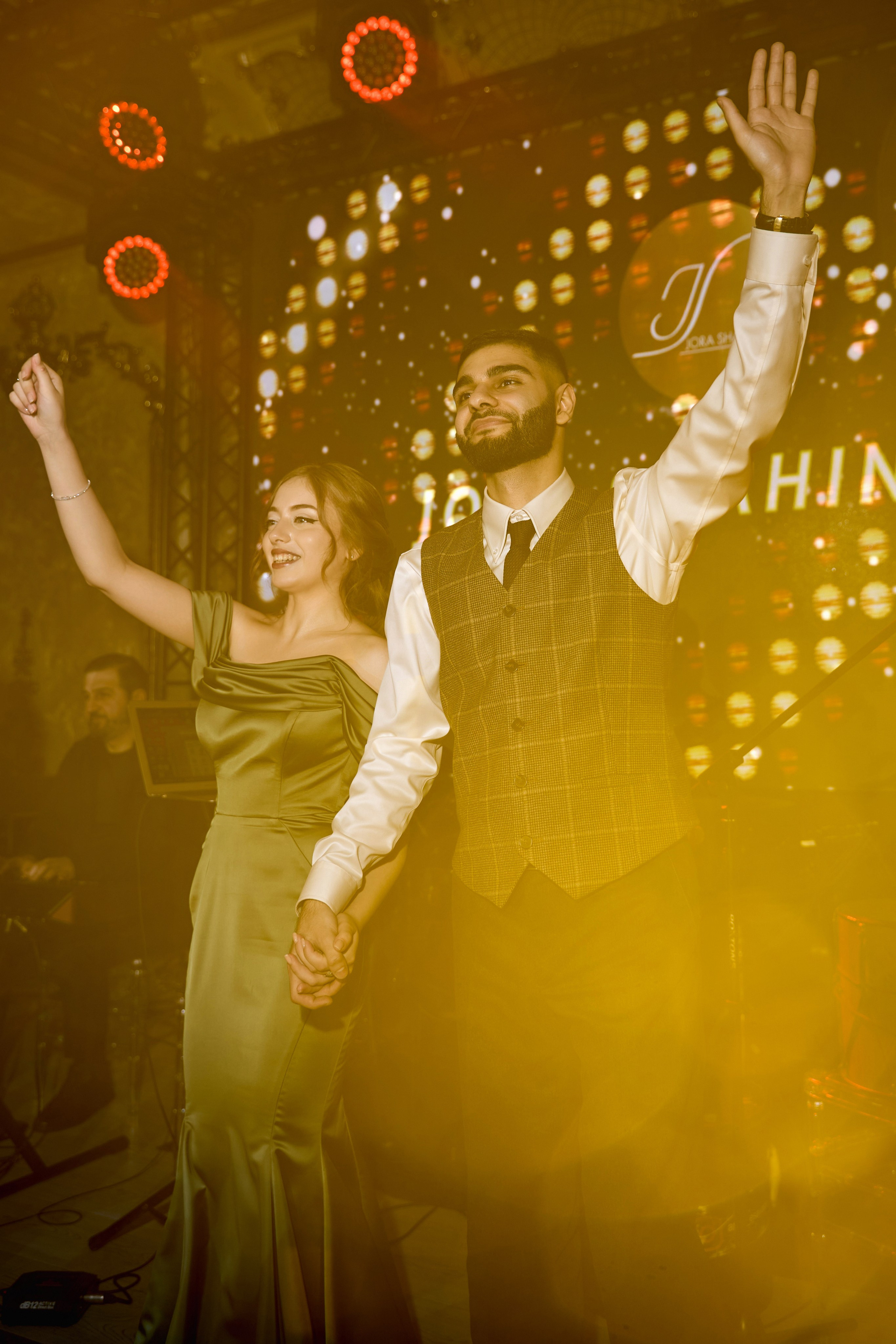 Красивое и чувственное сватовство Рафаэля & Алины в GOLDEN PALACE от ТВИНС СТУДИО. ТВИНС СТУДИО — лучшие свадебные фотографы и видеографы в Краснодаре