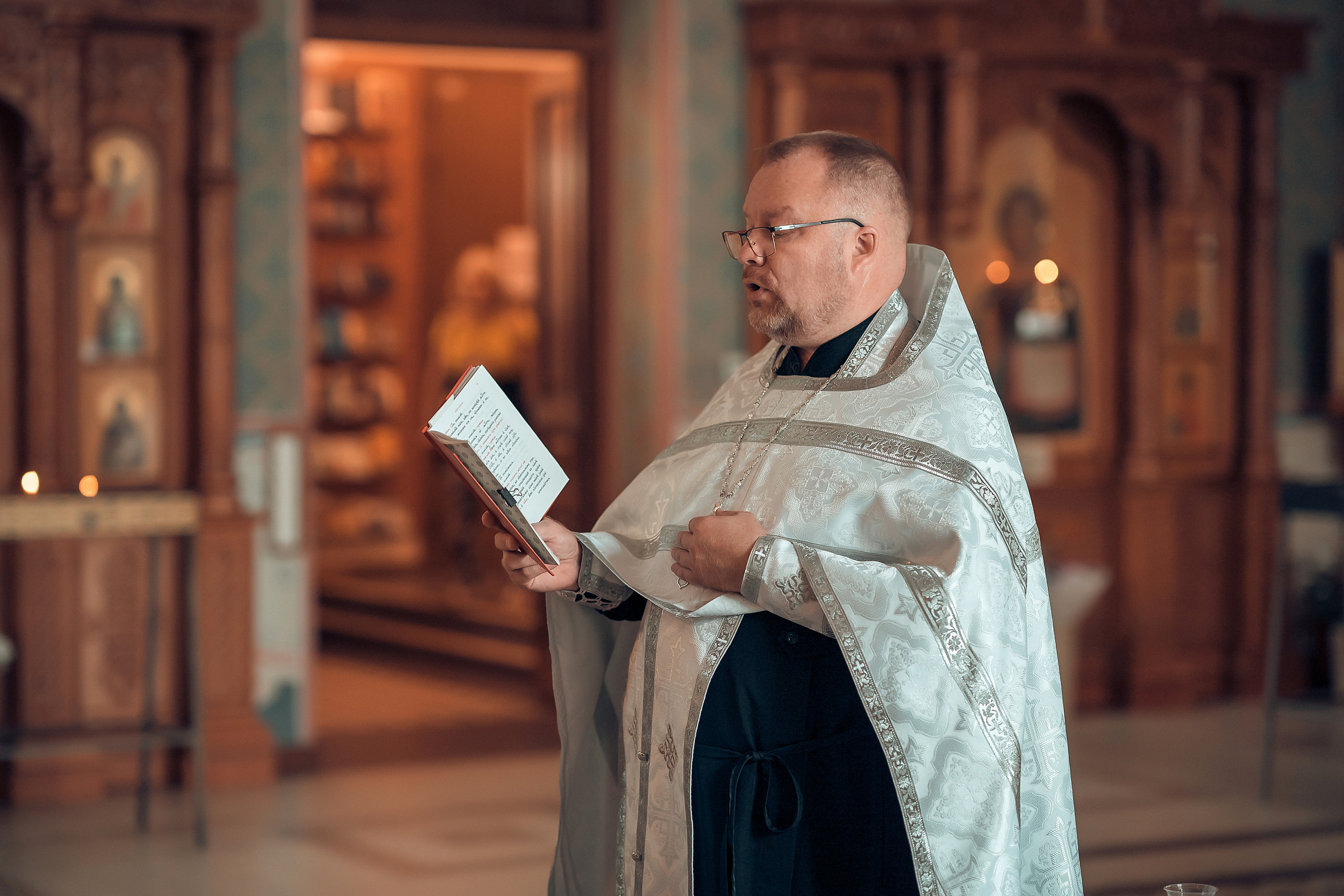 Таинство Венчания Сергея и Ирины. Фотограф на Крещение и Венчание в Красноярске Рамазанова Юлия