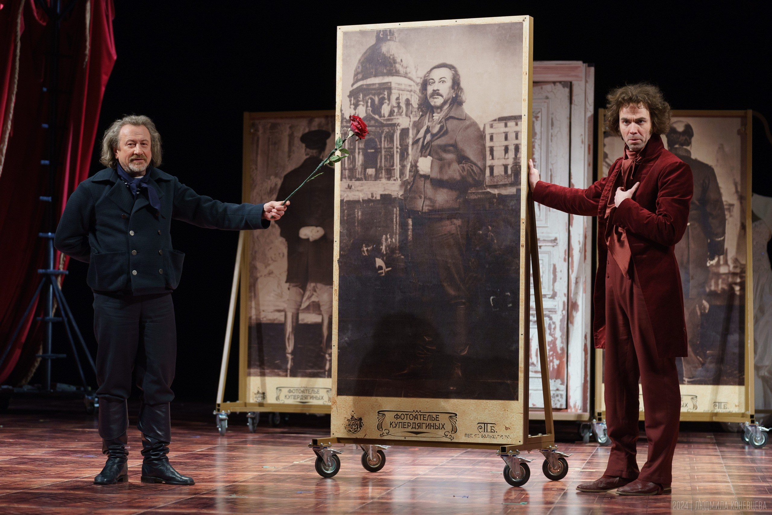 Мастерская Фоменко. «Совер­шенно Неве­ро­ят­ное Со­бы­тие». Постановка Евгений Каменькович. Театральная фотография