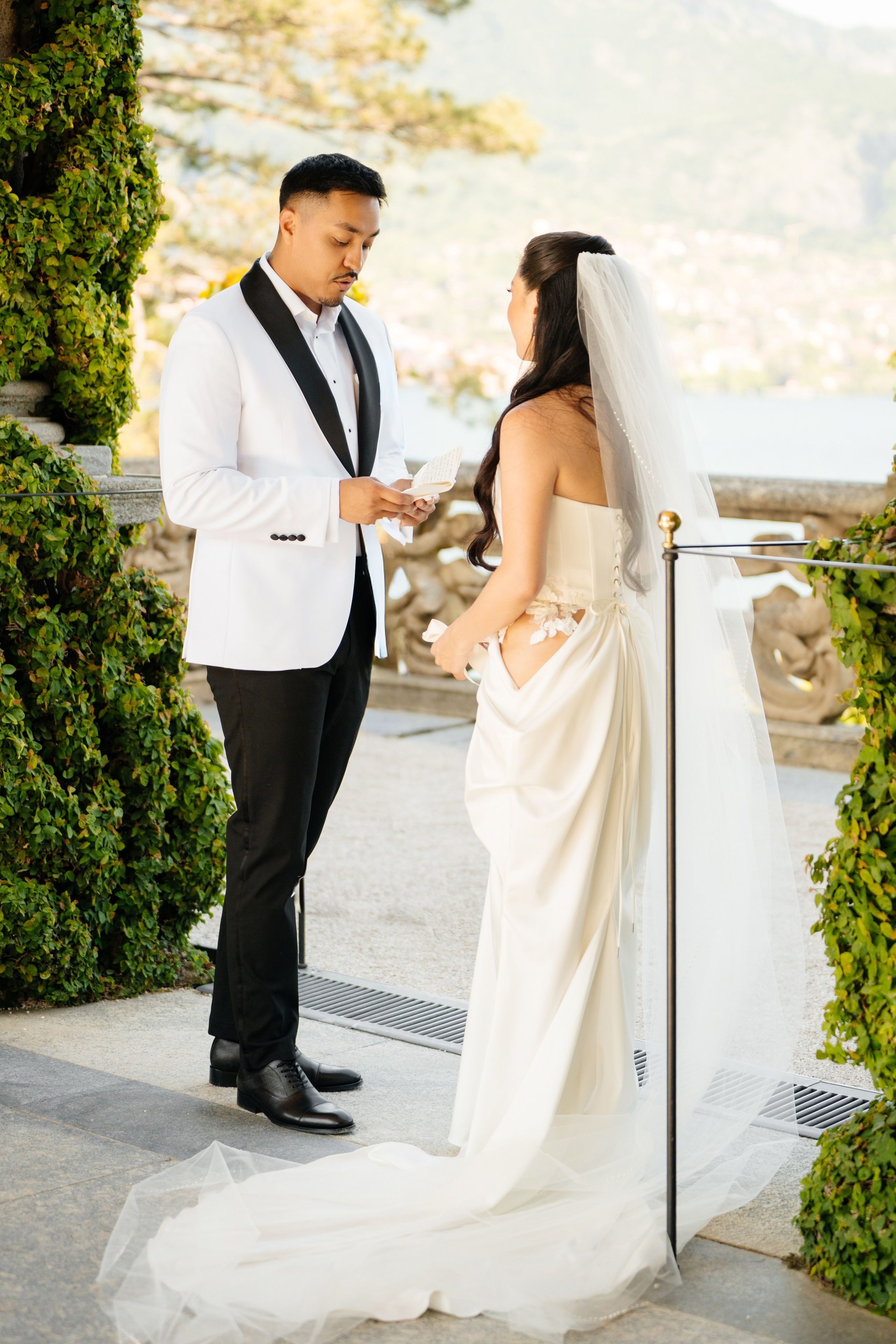 Lake Como Wedding Day. Valeria Coconova Photographer Italy Como Milan