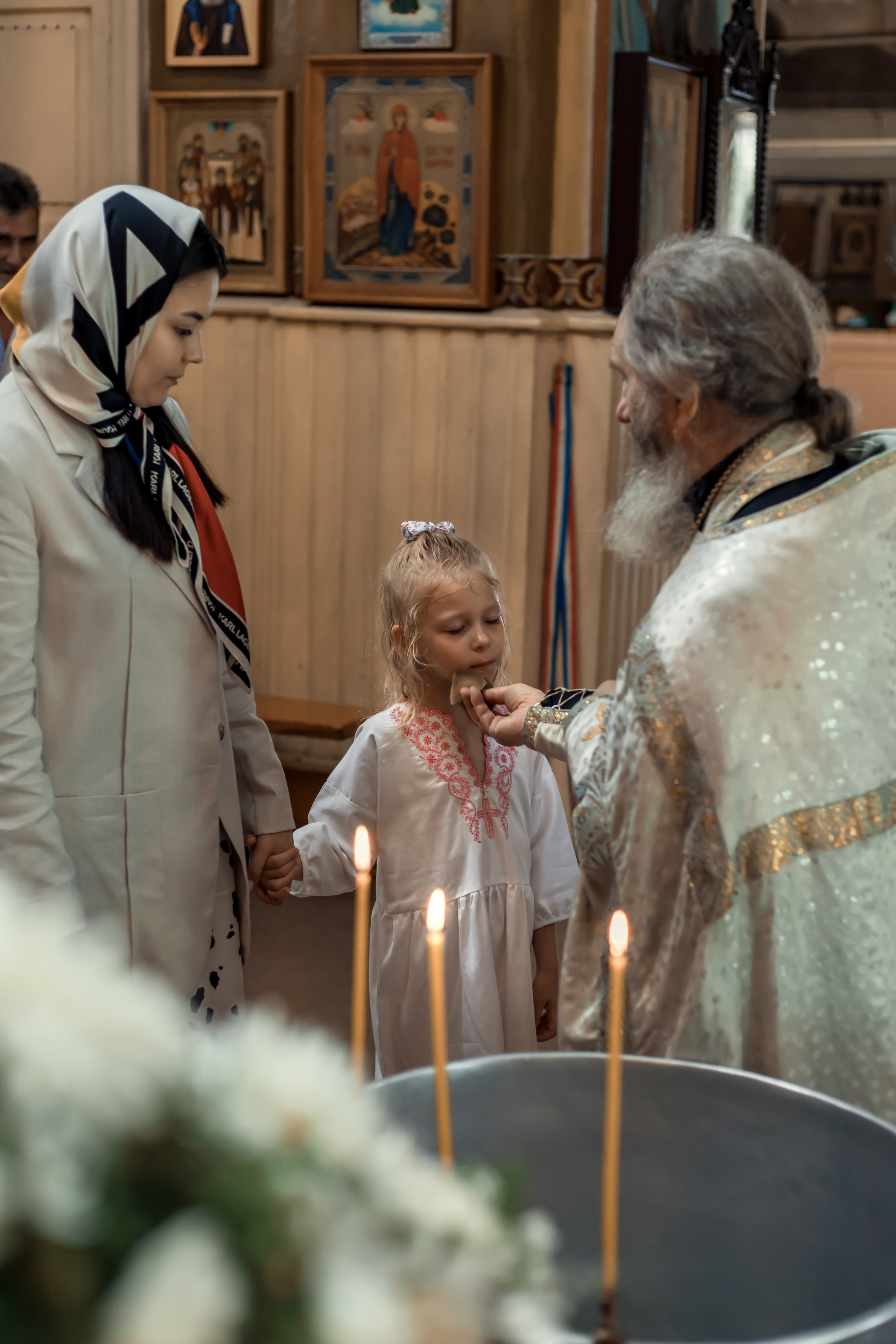 Крещение Варвары. Фотограф на крещении и венчании Елена Плинер, Псков и Псковская область