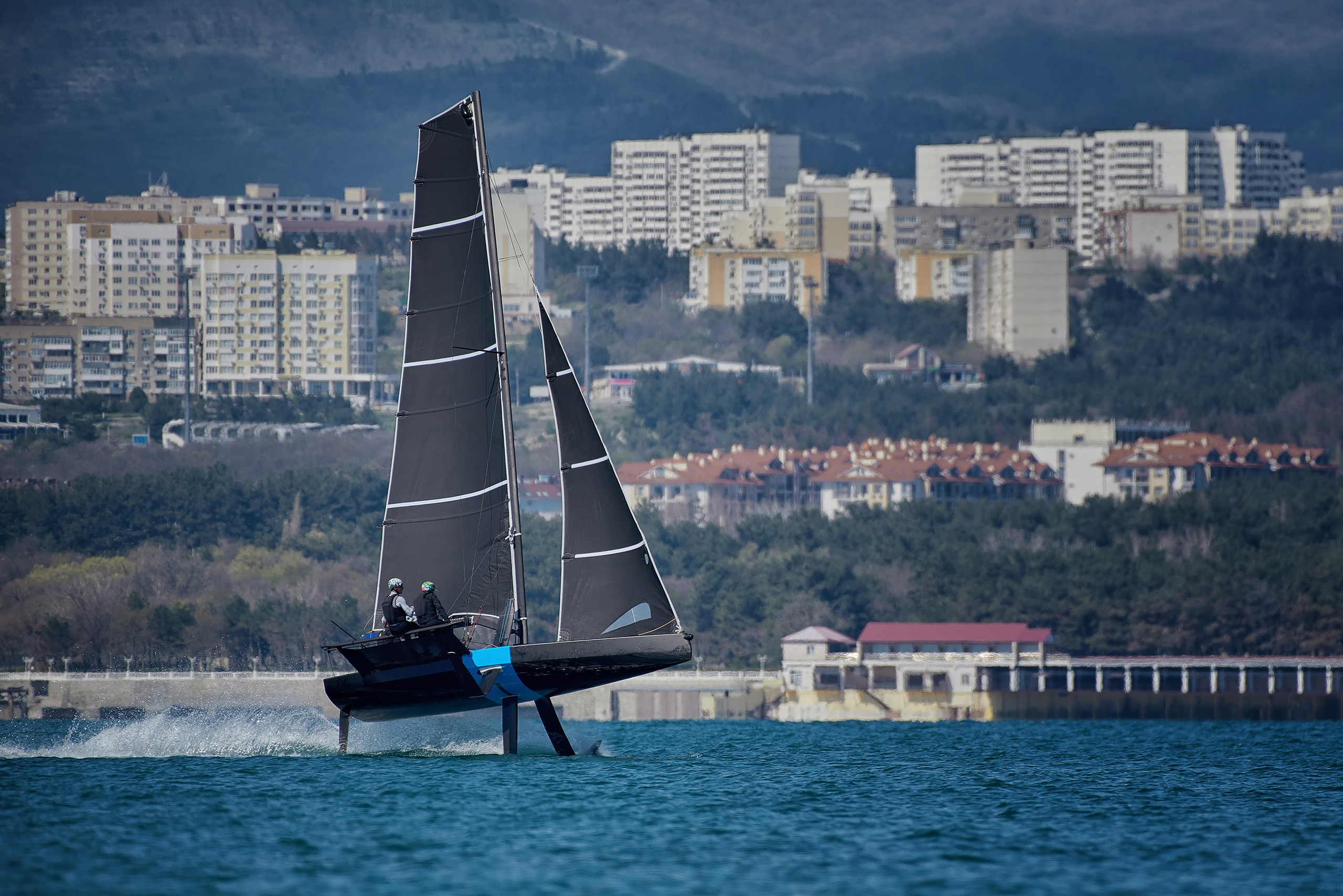Геленджик, Геленджикская бухта  регата Runduk Foiling Cup 2024 гонки на фойловых лодках 69F