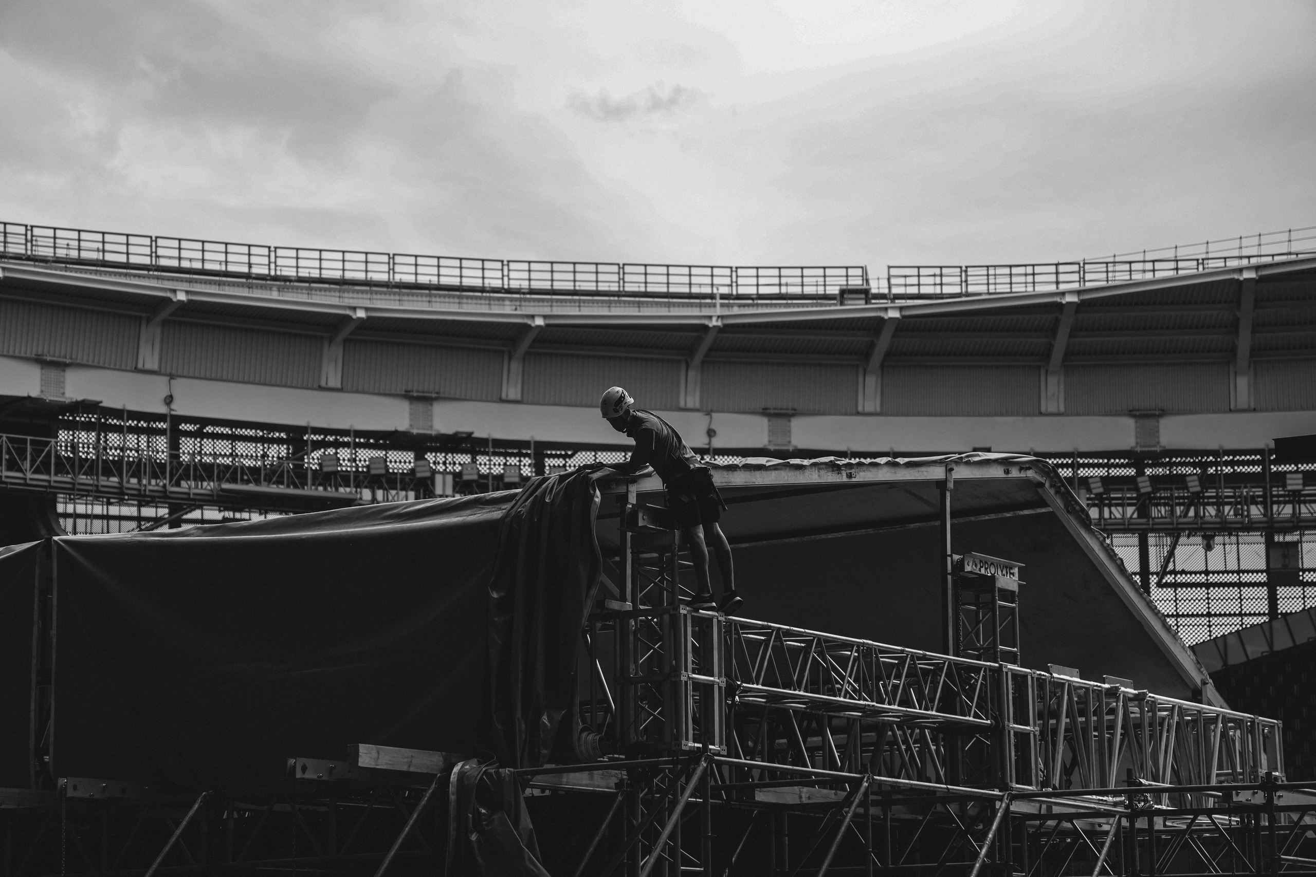 Stadium. Фотограф/дизайнер в Екатеринбурге Хитрый Дмитрий