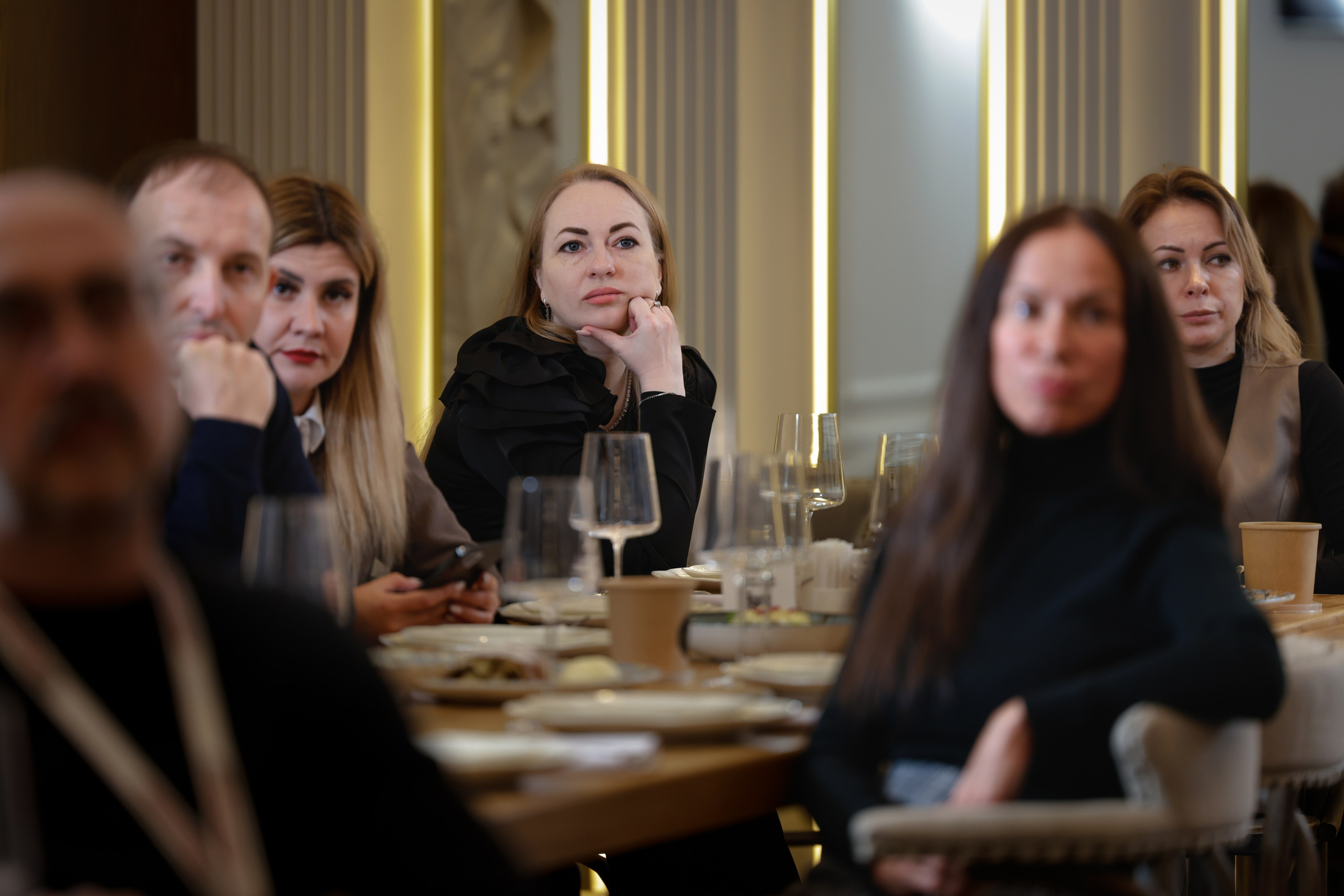 Бизнесс завтрак Level Group. Свадебный фотограф Астрахань