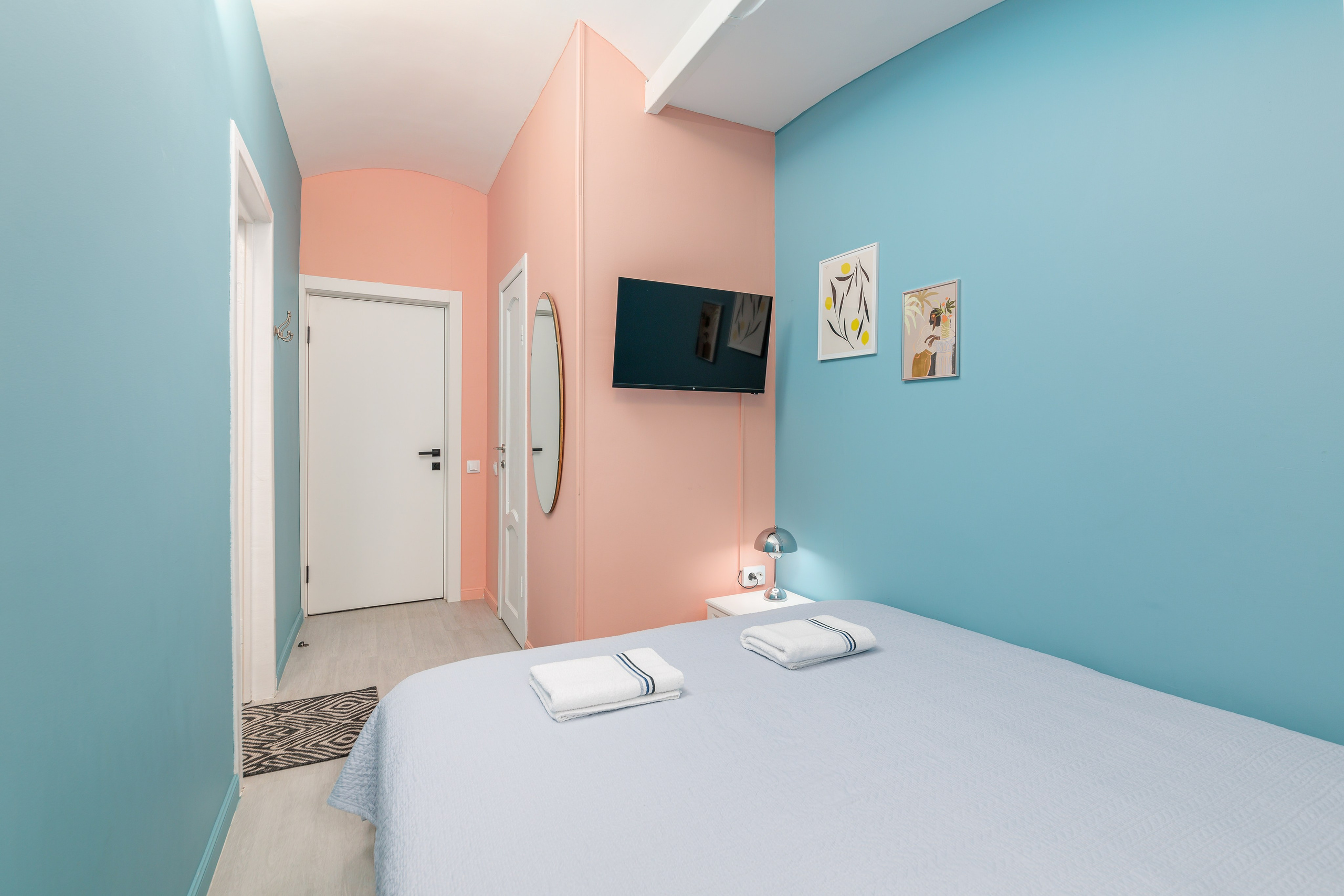 Апартаменты, Моховая ул