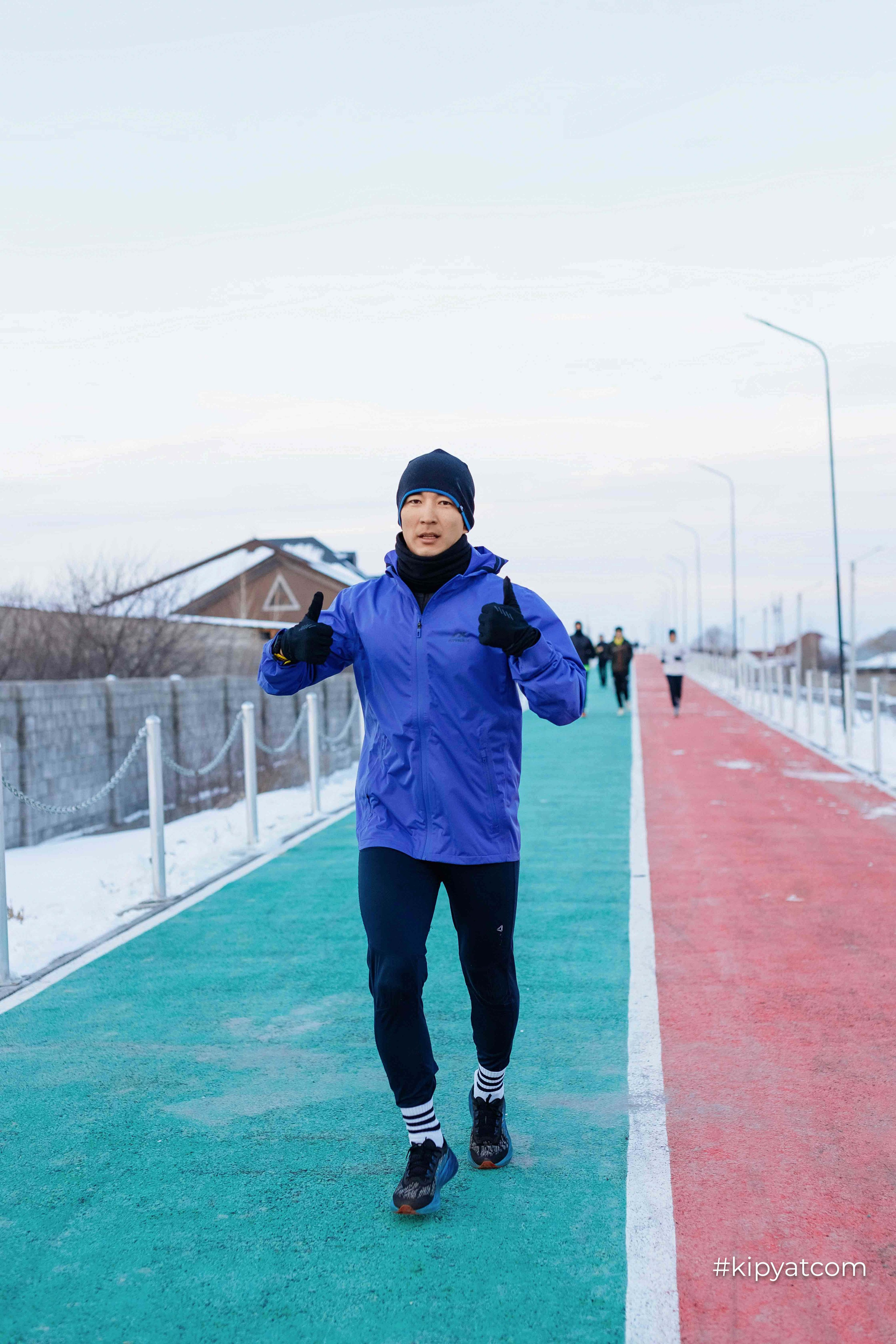 RUNHARD BY SPORTNATION