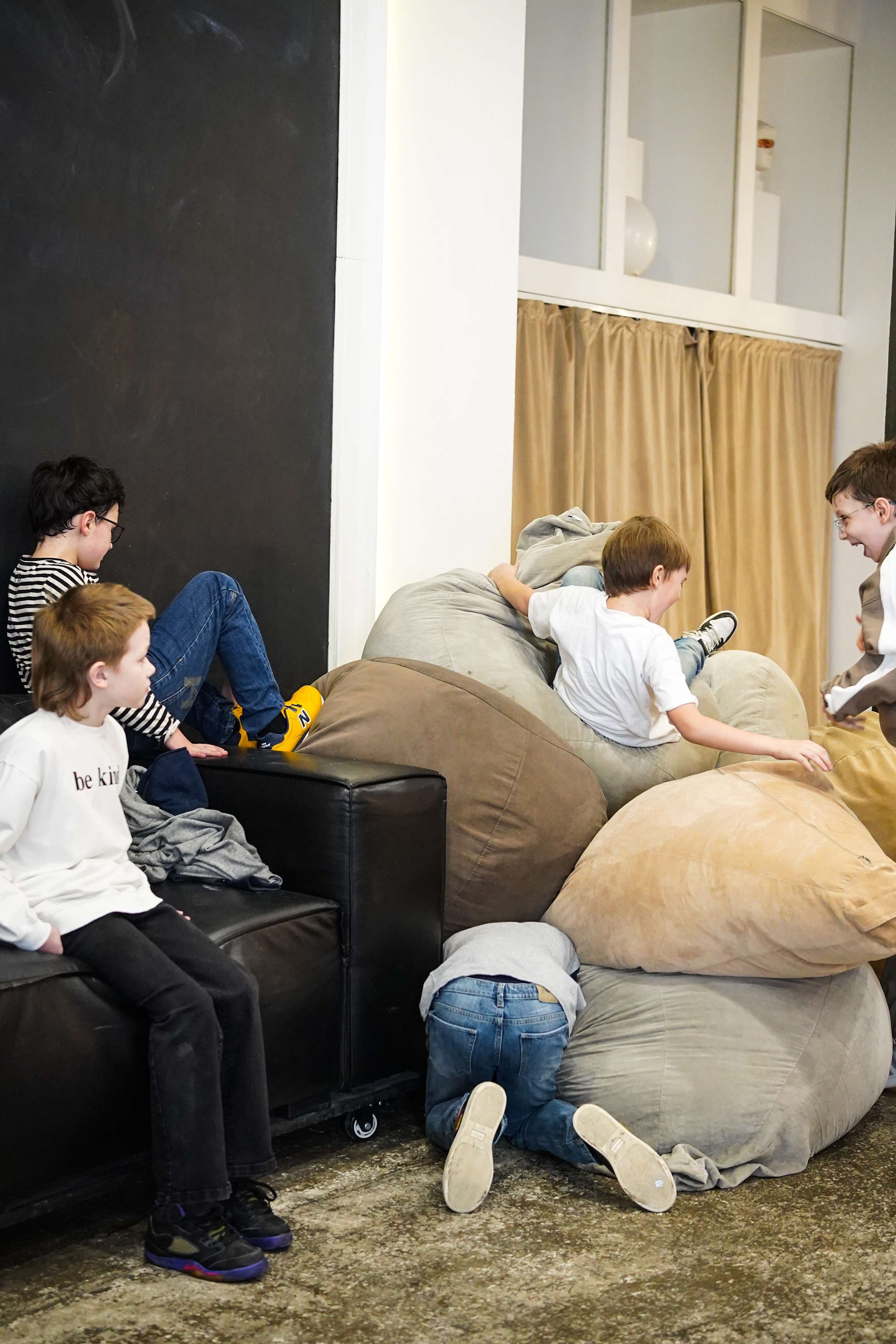 День Рождения Алиса в стране чудес. Фотограф