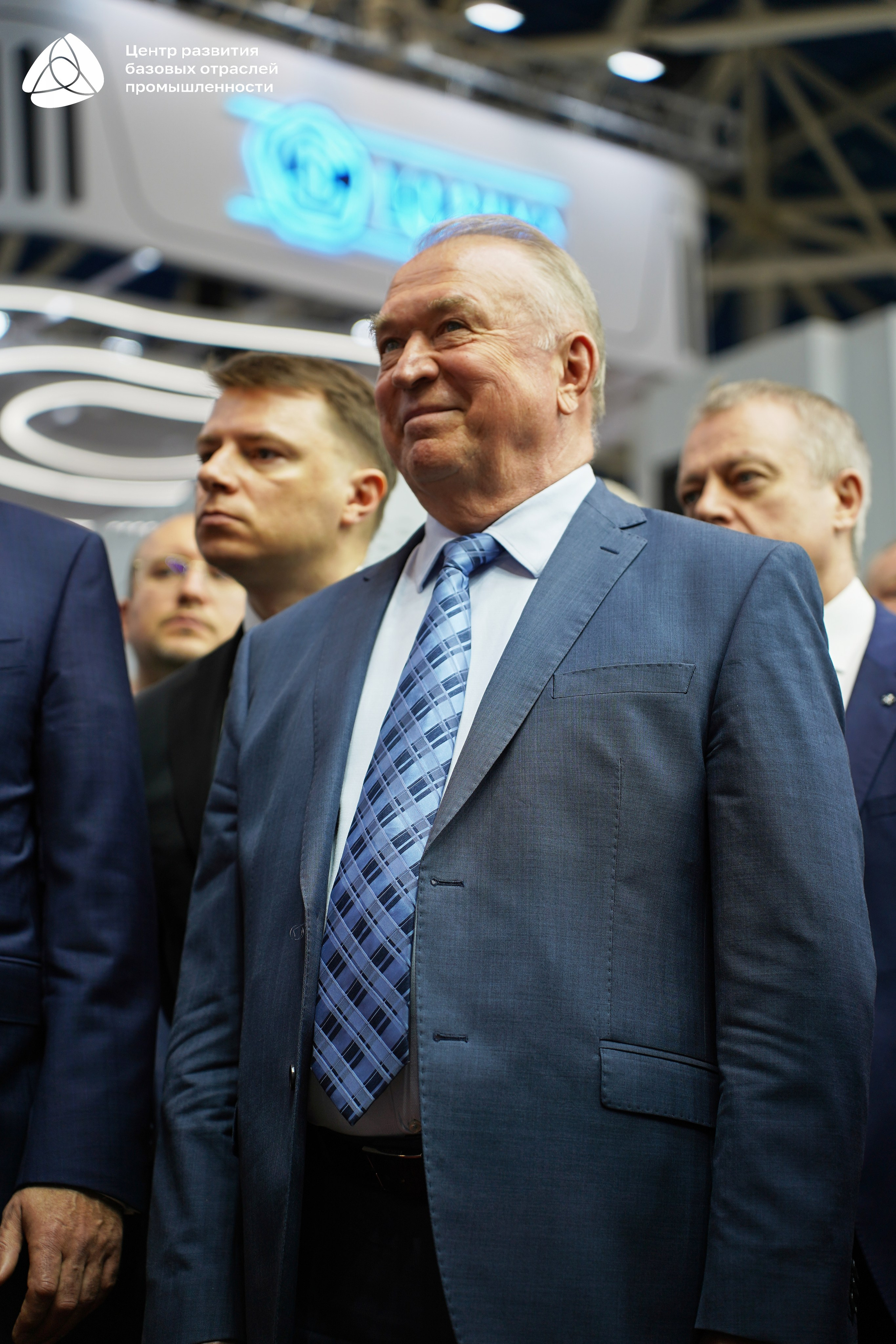 ЭКСПОЦЕНТР Алиханов. Фотограф