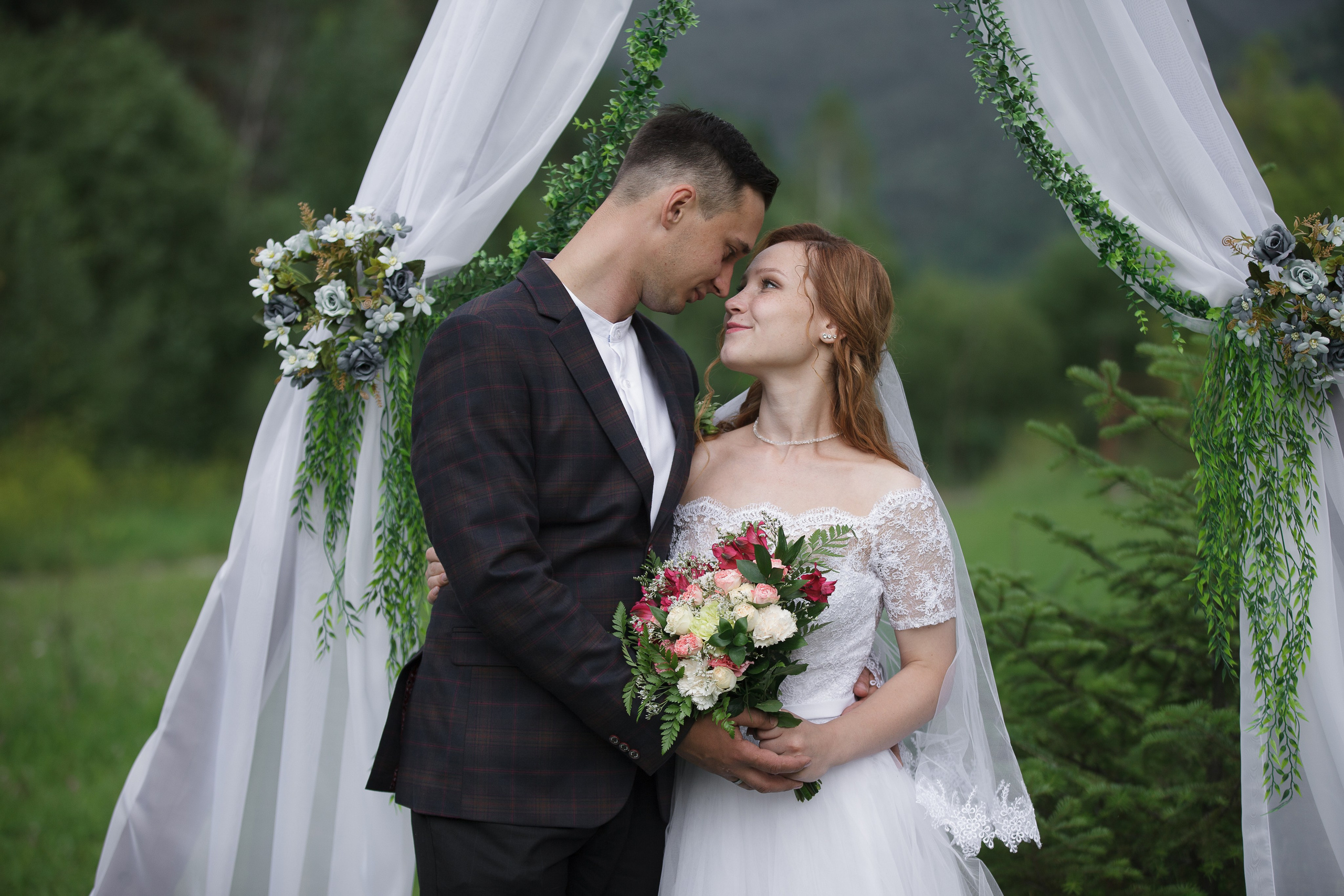 Свадебная фотосессия в Саяногорске. Портреты с душой: Иван Зиновьев -Фотограф в Саяногорске