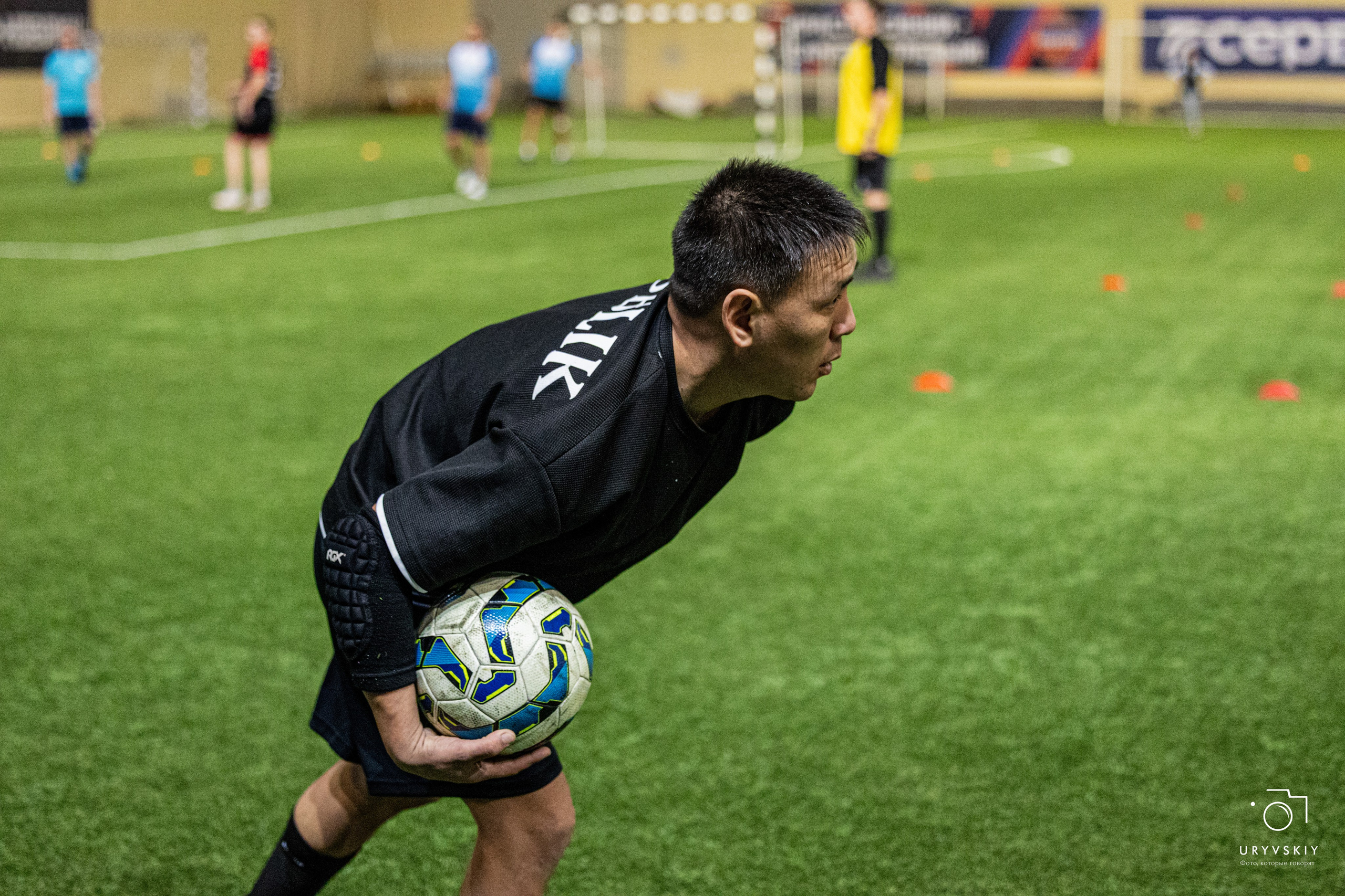 Командор футбол 29.11.2025. Игорь Урывский. Фотограф Красноярск