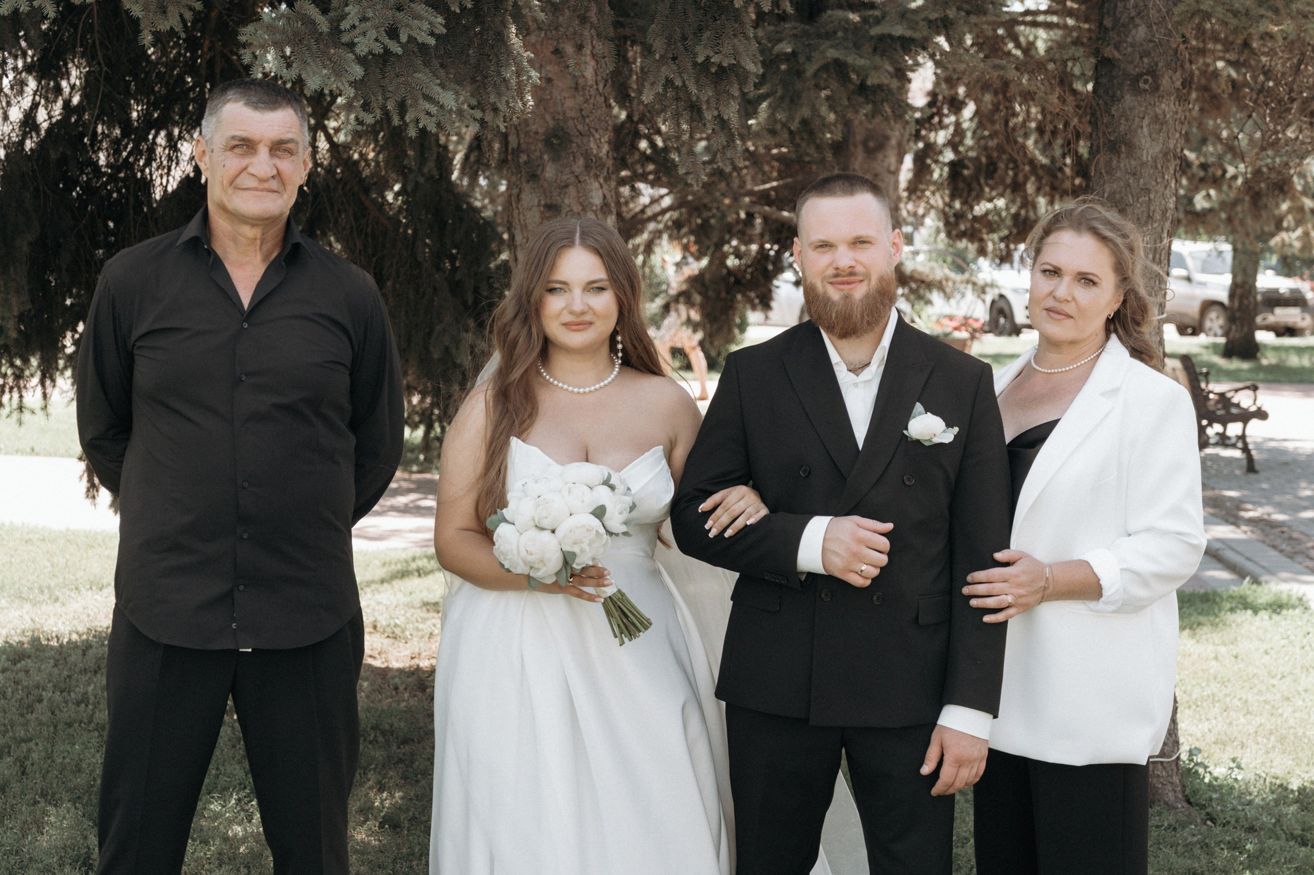 Свадьба Анастасии и Евгения, Картинная галерея, прогулка в лесу. Ресторан «Хлеб и Винотека». Свадебный фотограф в Тамбове Павел Четвертков