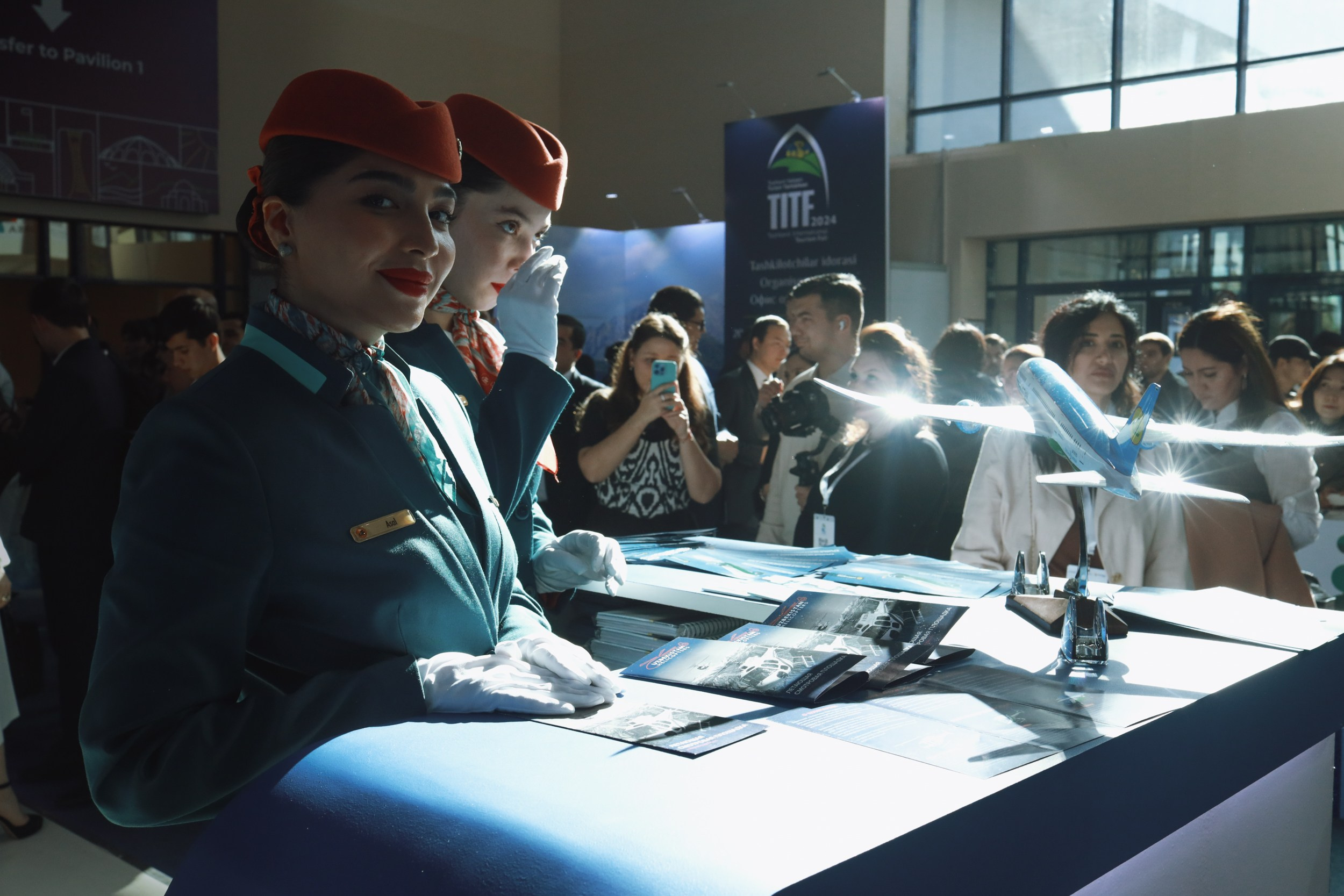 Uzbekistan daily. Commerce & art photographer