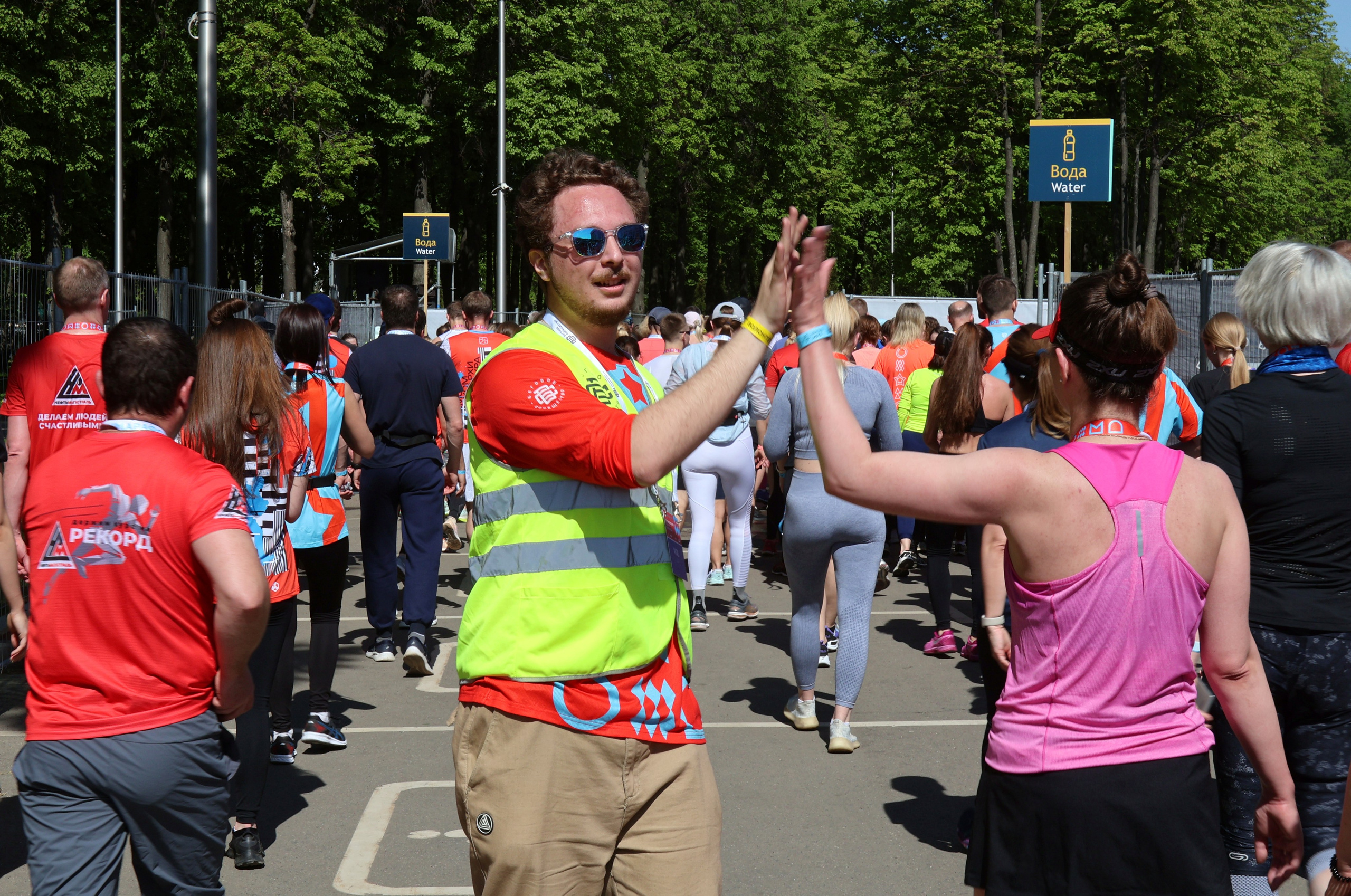 Забег Московский полумарафон 2022. Спортивный и репортажный фотограф Ермакова Светлана
