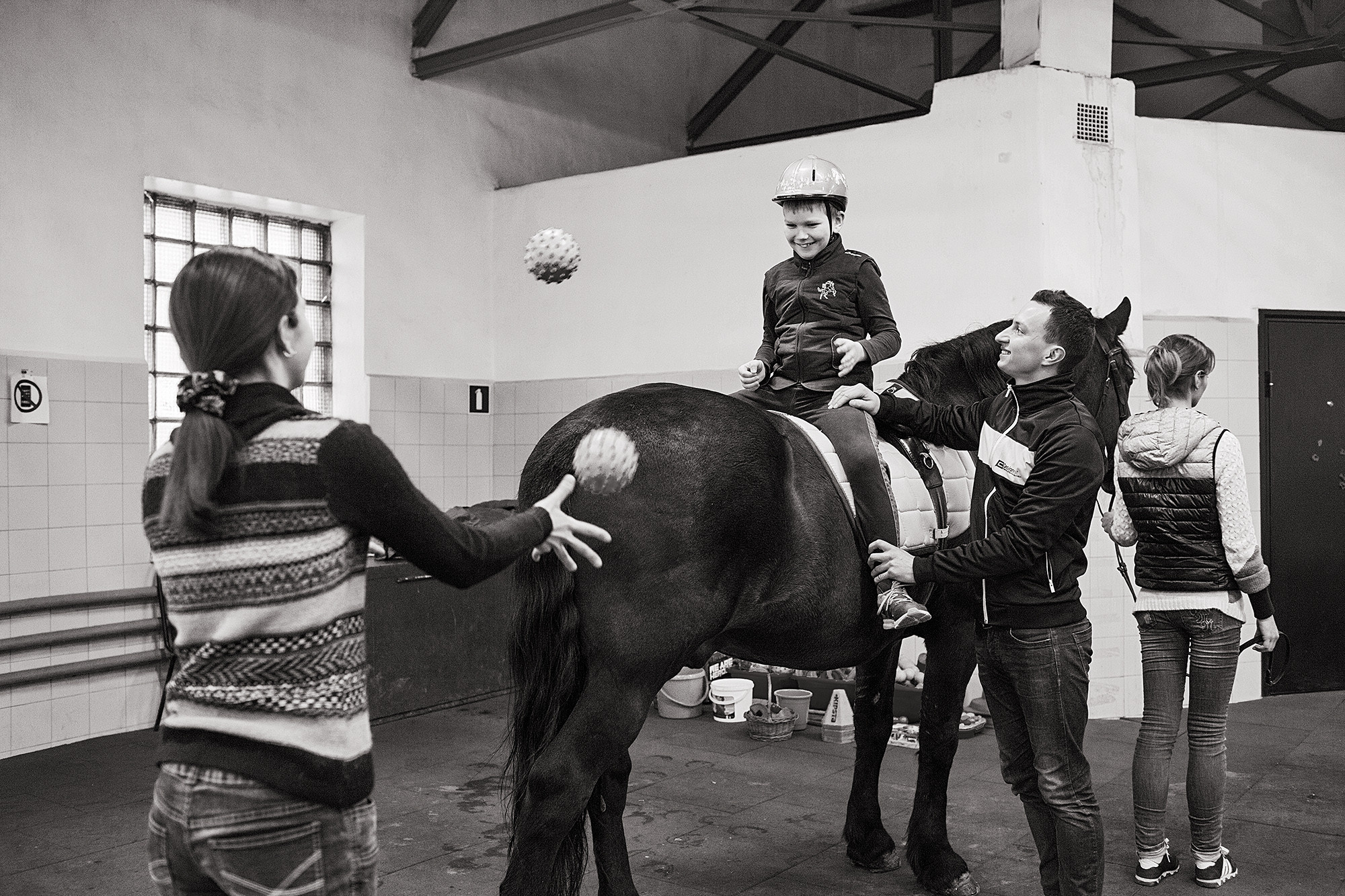 Живая нить. Детский центр лечебной верховой езды. Семейный и свадебный фотограф КМВ Луиза Горшенина