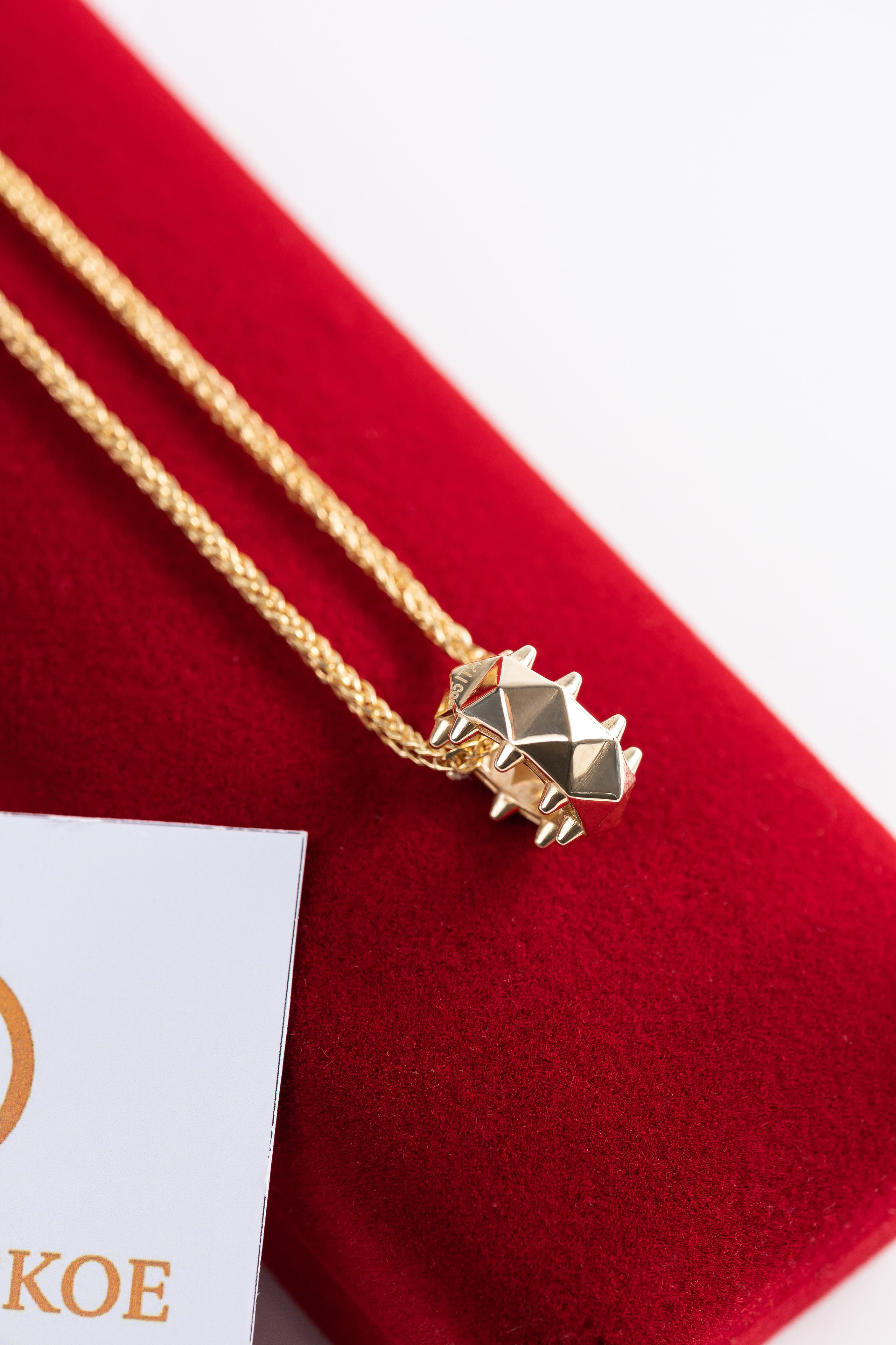 Рекламная съемка ювелирных изделий. Рекламный фуд фотограф и видеограф в Астане Алина Лысенко