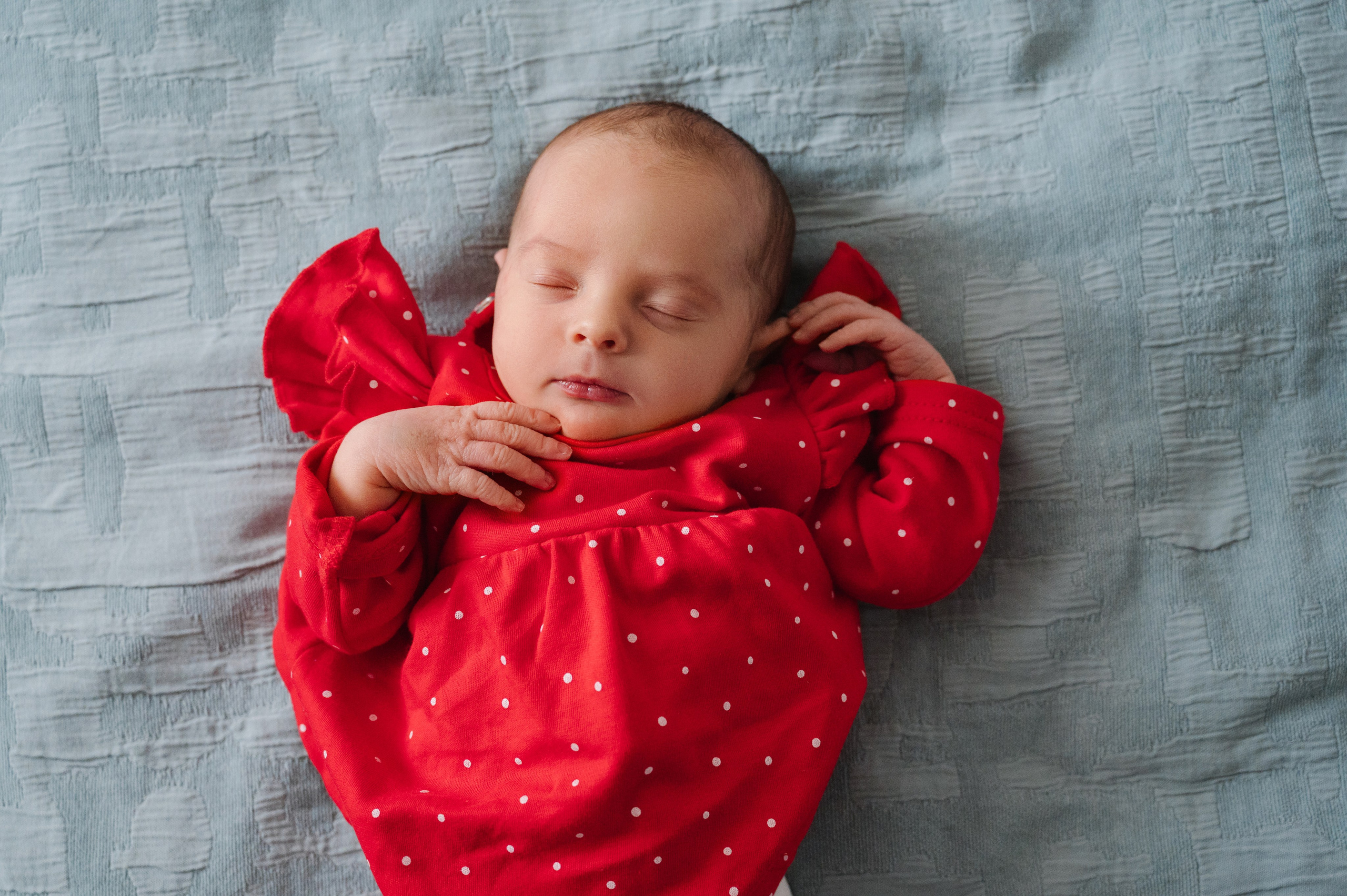 Выписка Алисии МД Лахта. Фотограф на роды СПБ Юлия Герасимова