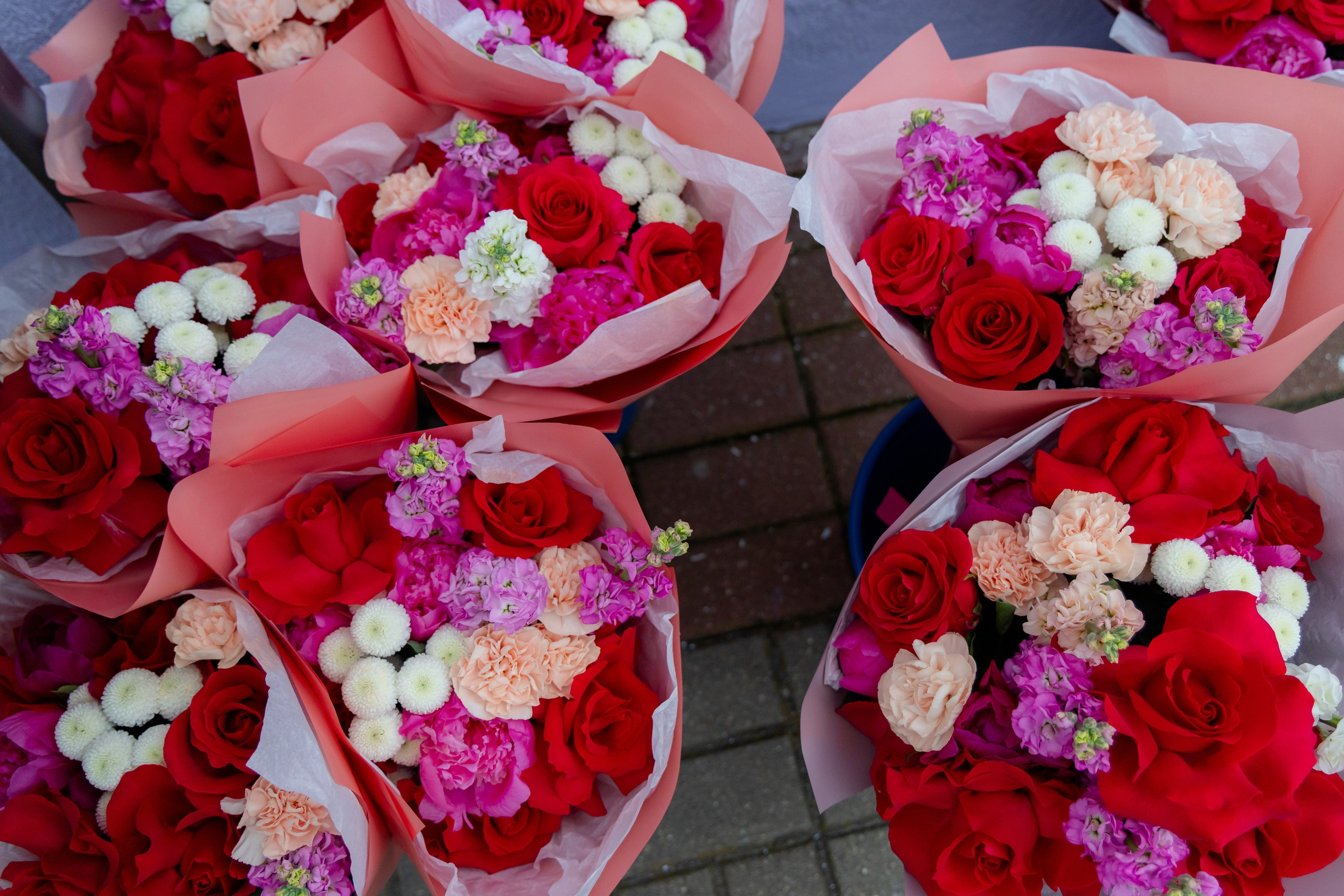 Школьный выпускной 2025 год в Минске, Беларуси. Свадебный фотограф в Минске/Беларуси Сергей Спиридонов