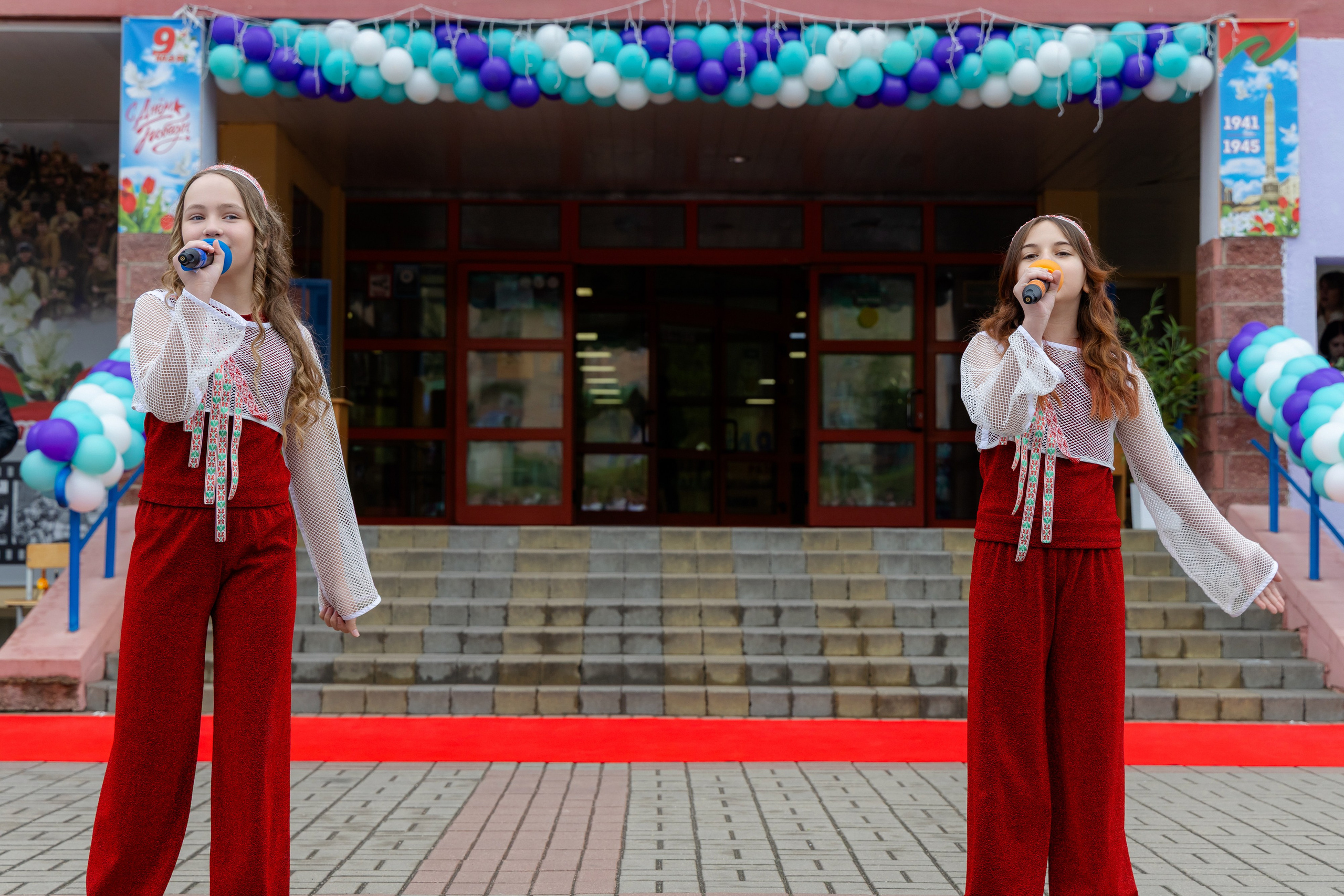 Последний звонок 2025 в Минске. Свадебный фотограф в Минске/Беларуси Сергей Спиридонов