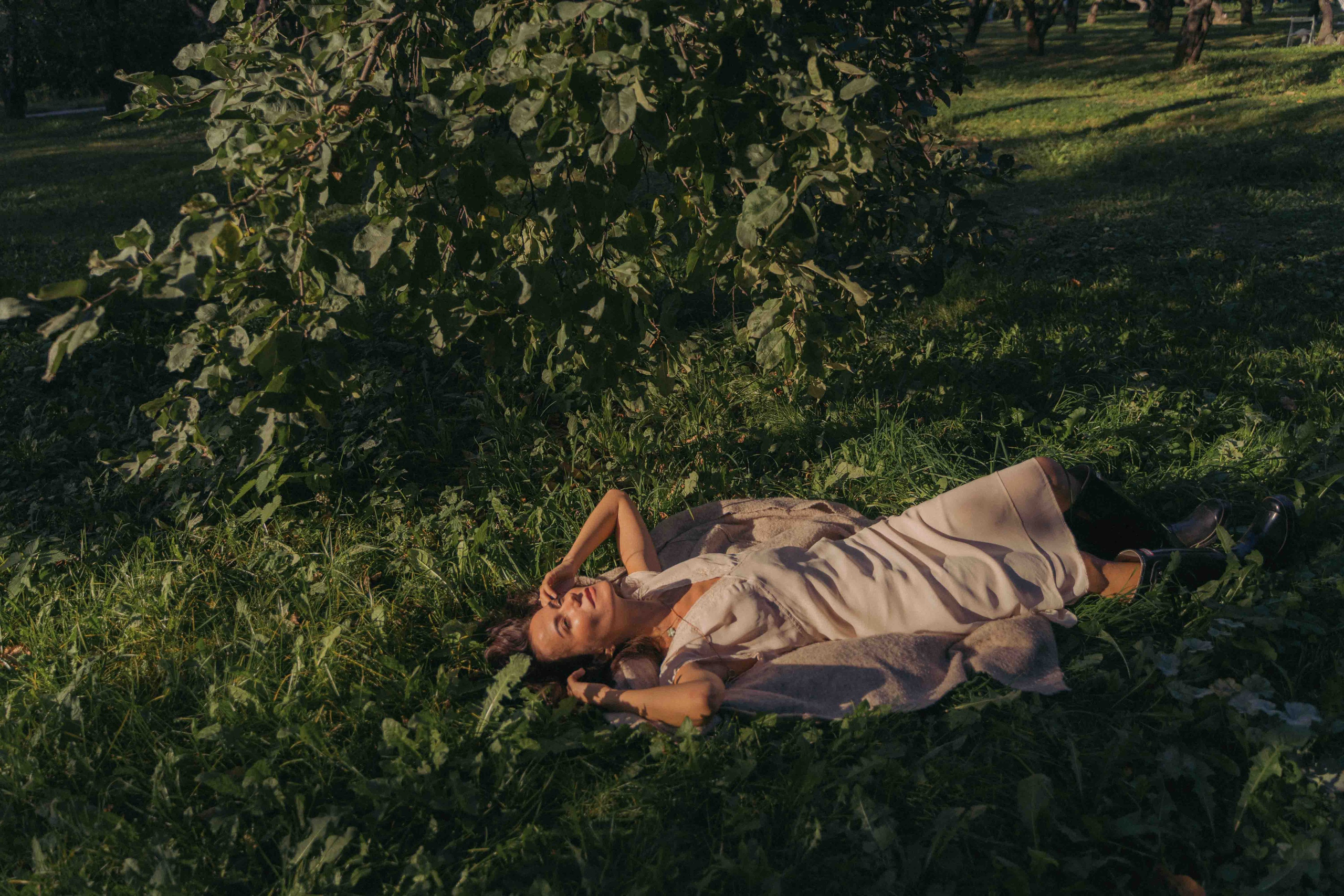 Яблоневый сад и гамак. Фотограф и видеограф в Москве и Абу Даби Мария Кулагина