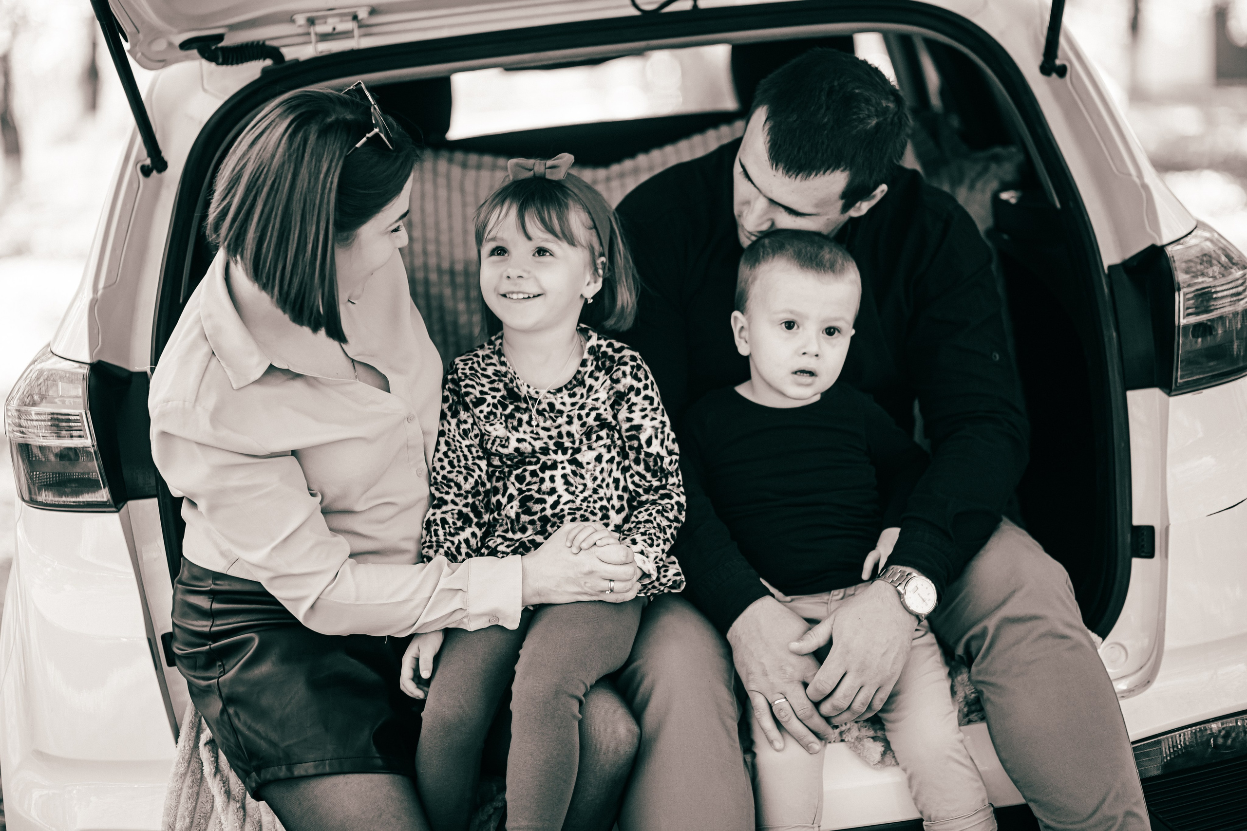 Семейная фотосессия в парке. Свадебный фотограф Кропоткин Краснодар