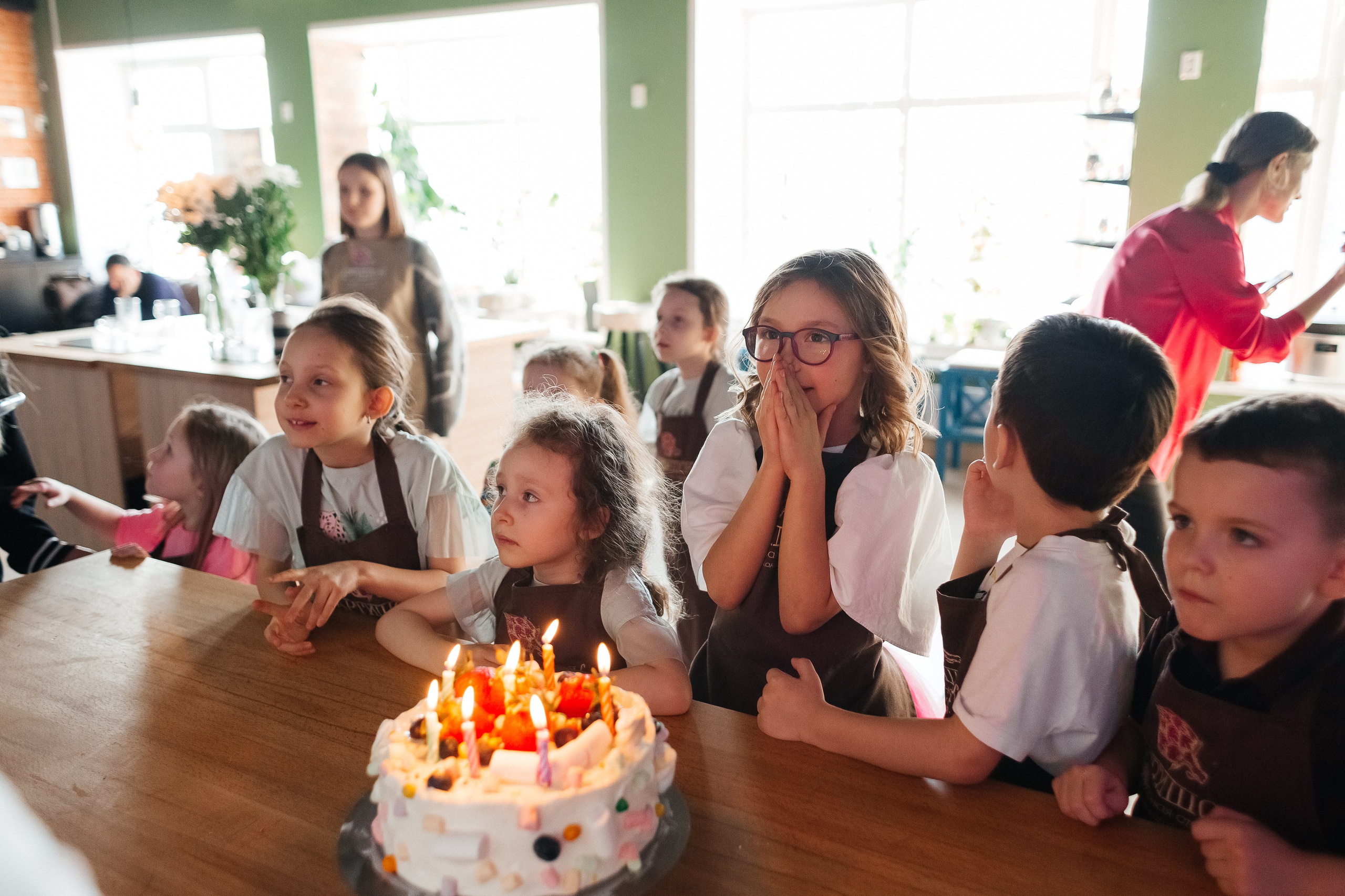 Детский мастер-класс в «АРТиШОК». Фотограф Кемерово | Сергей