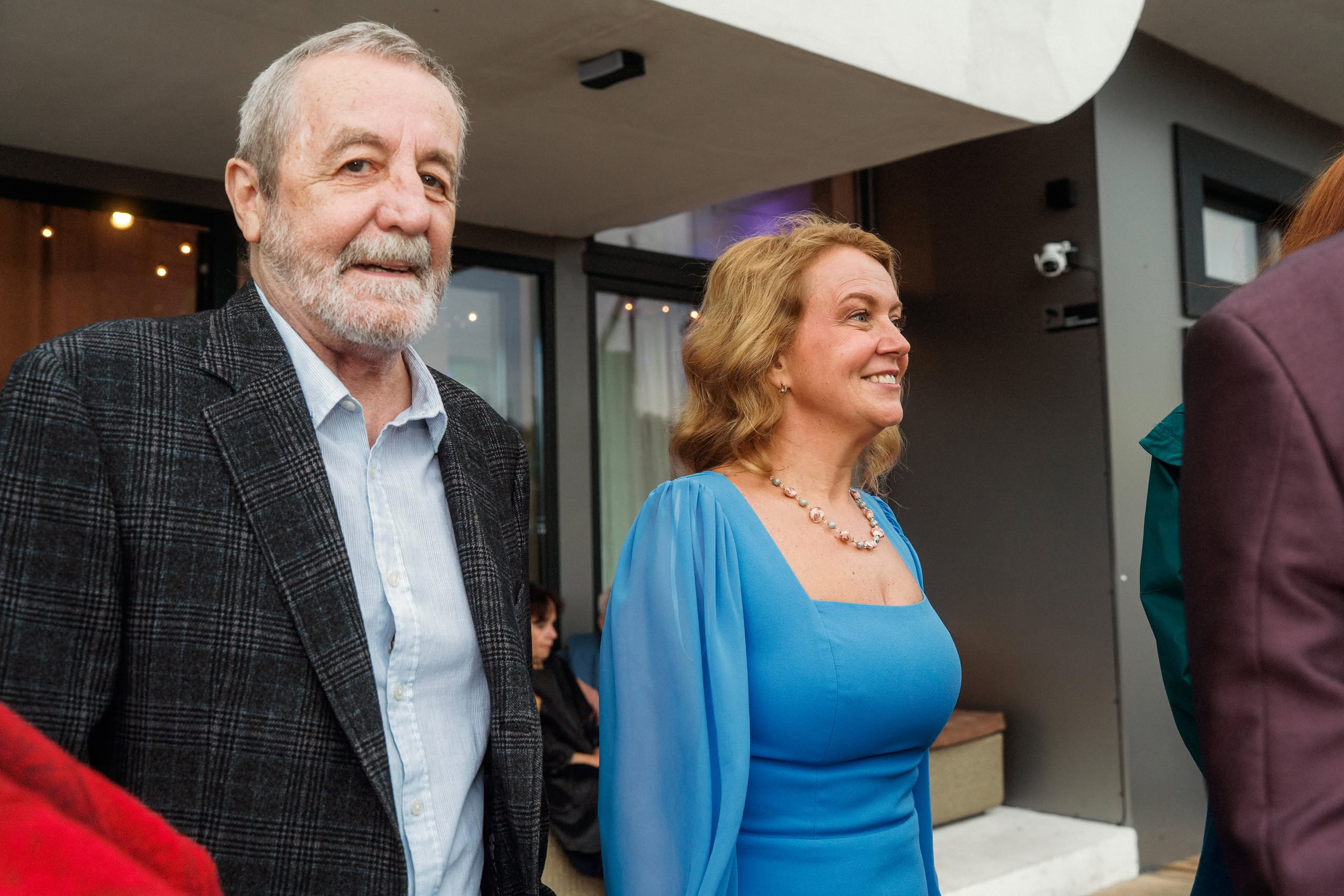 Арина и Илья — свадьба в Петербурге, цифра и плёнка. Свадебный фотограф Дмитрий Родионов — Санкт-Петербург и Ленинградская область