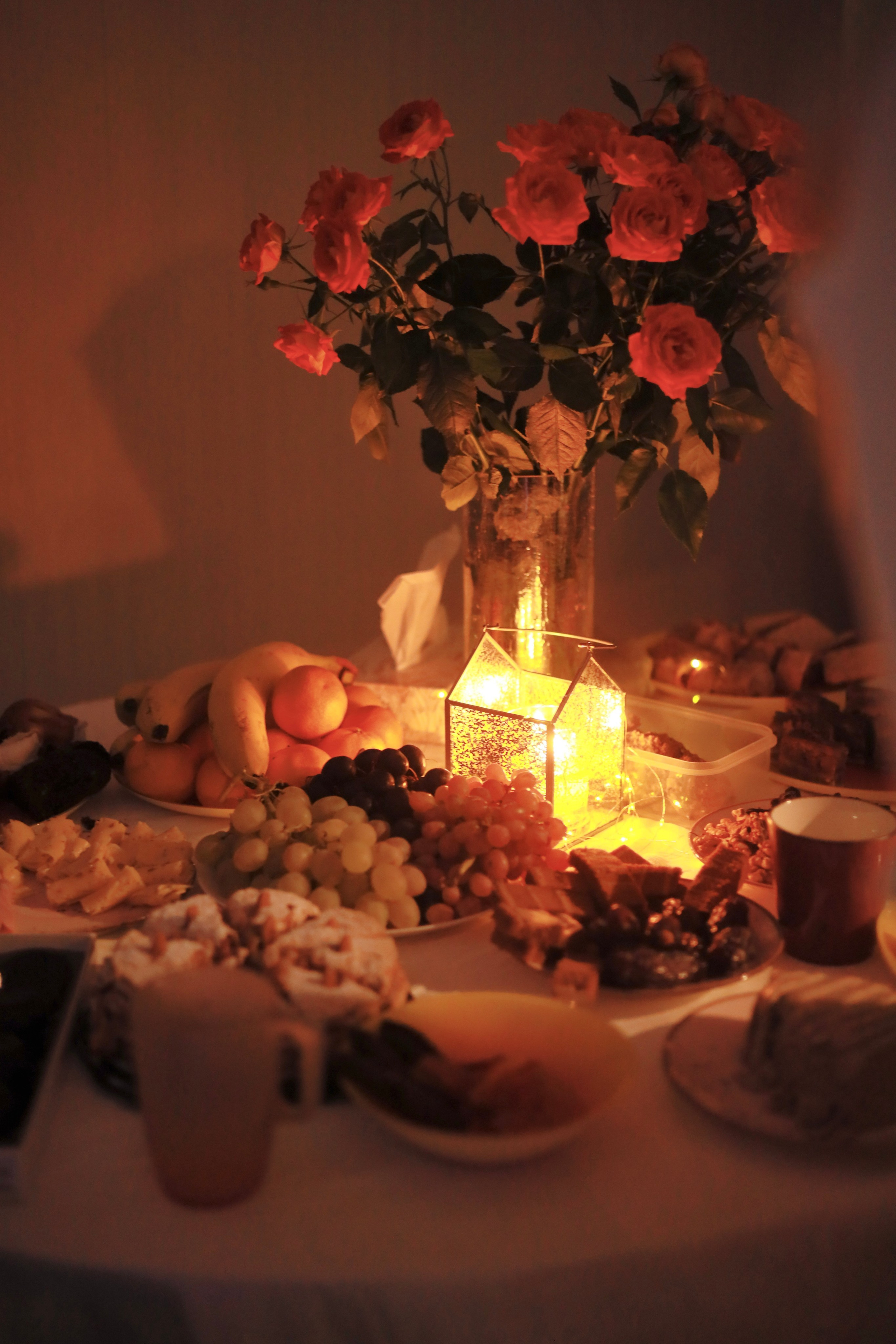 Women circle. Family, portrait, content photo in Costa Rica Evgeniya Besprozvannykh