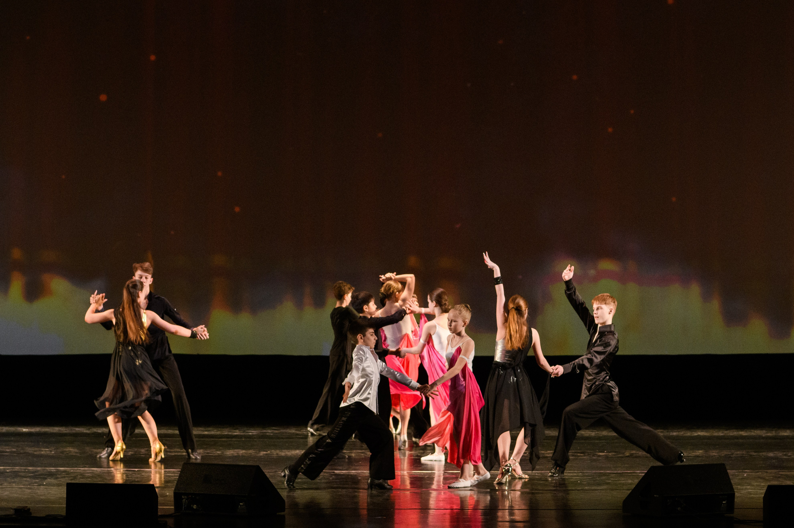 23 апреля, часть 2, БКЗ Октябрьский, г. Санкт-Петербург. Золотое яблочко