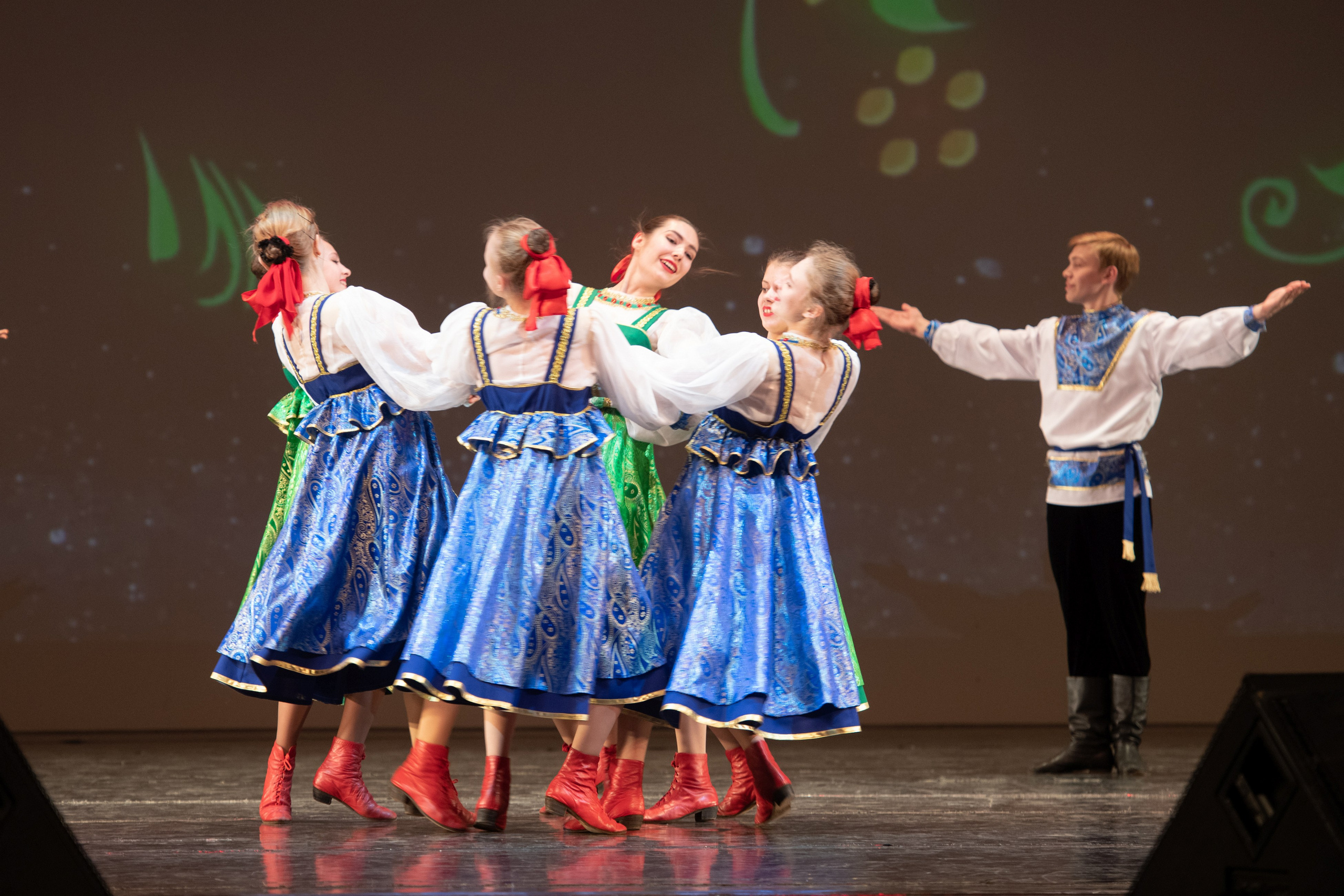 15 сентября, концерт БКЗ. Золотое яблочко