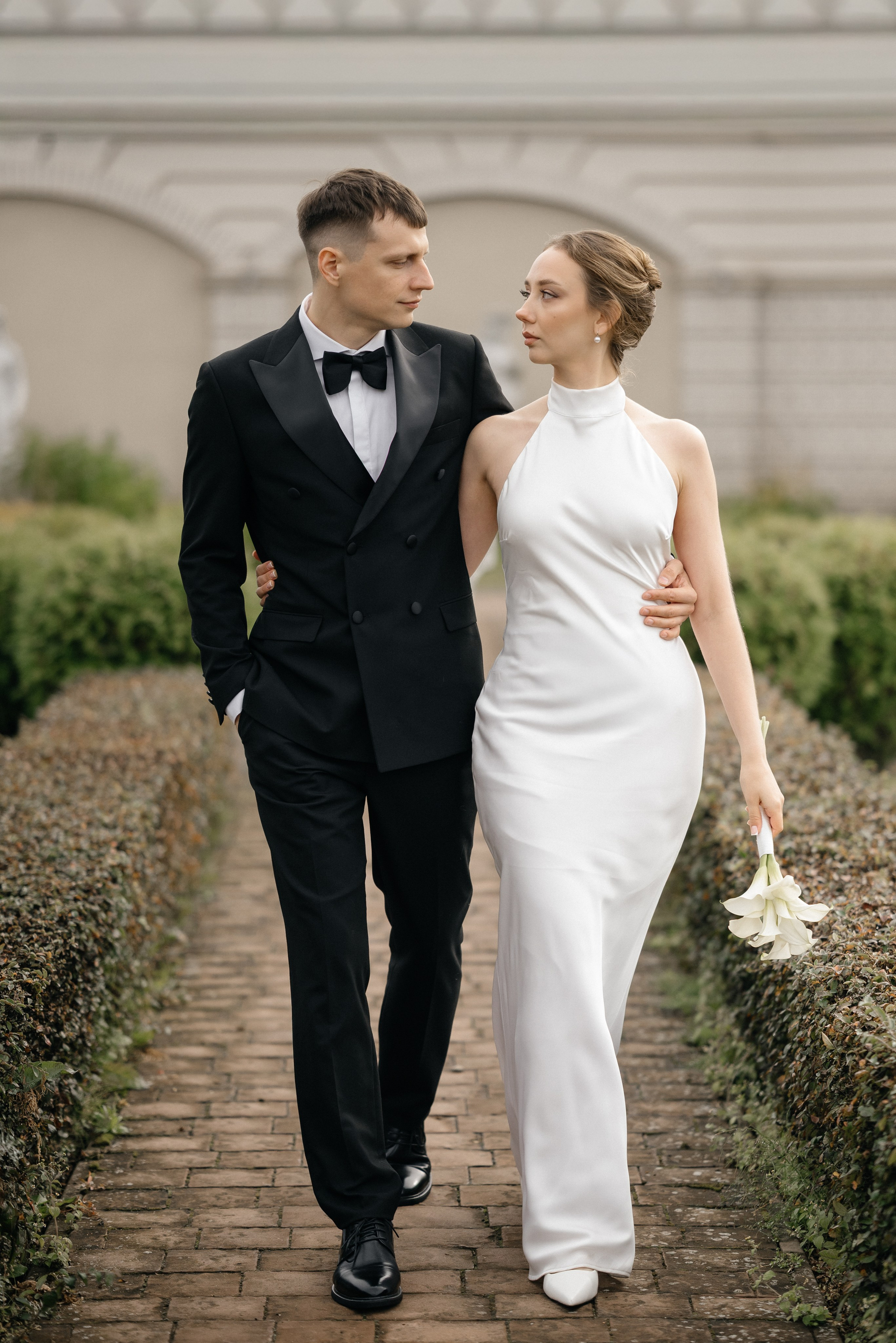 Wedding day in Martinique Bar. Wedding PHOTOGRAPHER Andrew Vnukov