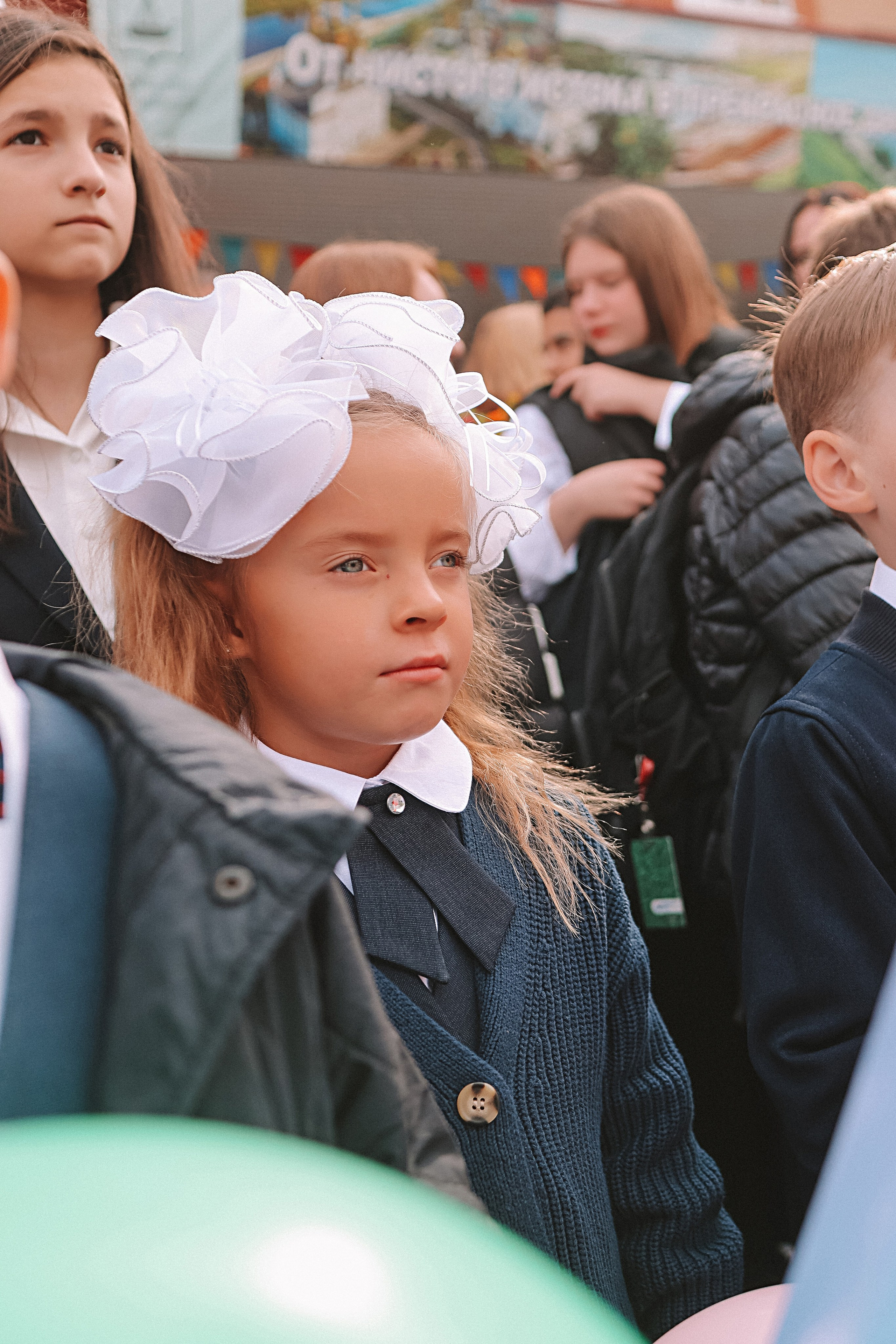 1 сентября линейка+кл час+портреты. Семейный фотограф Тюмень, фотограф на роды Салмина Мария