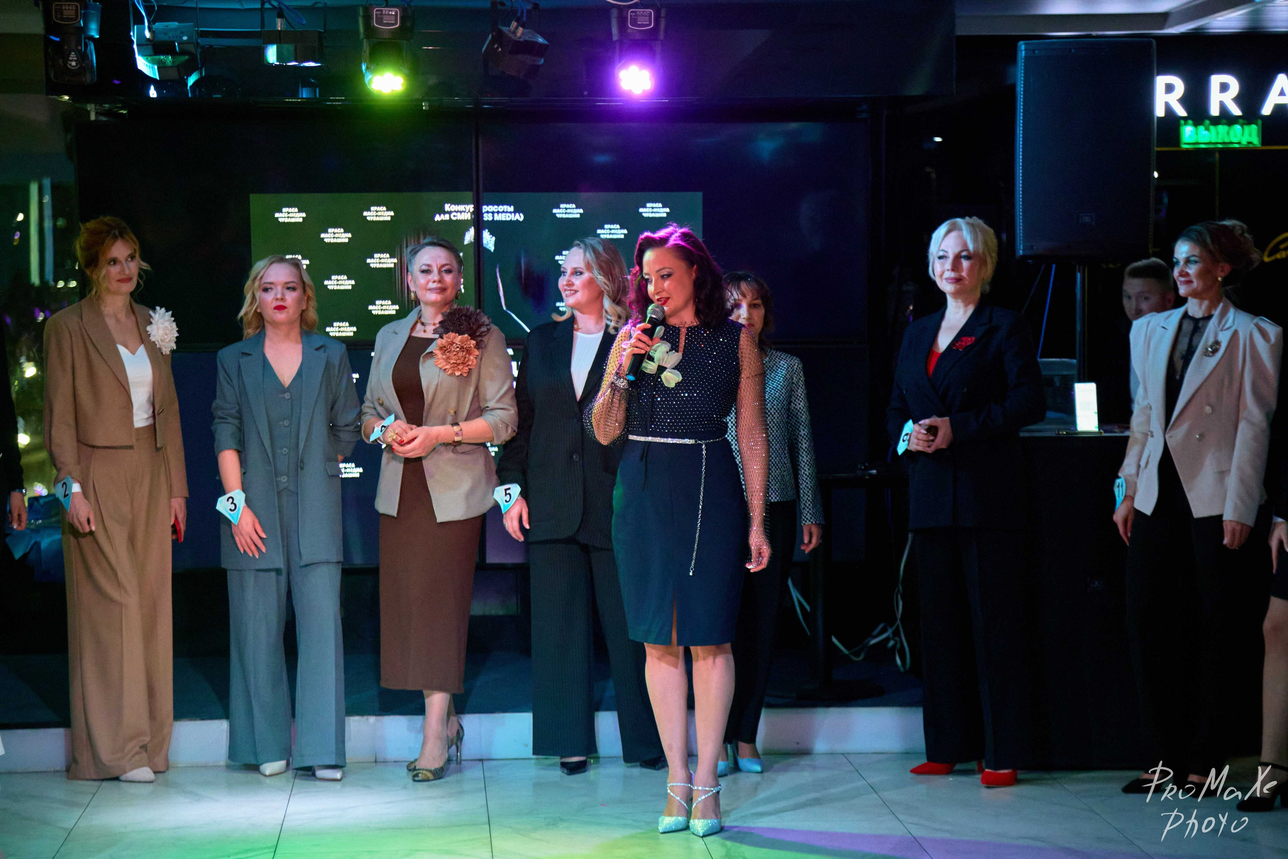 Зал КРАСА МАСС-МЕДИА ЧУВАШИИ. Владимир Суздалов (ProMaXe) — Портретный фотограф, тематические фотосессии в Чебоксарах