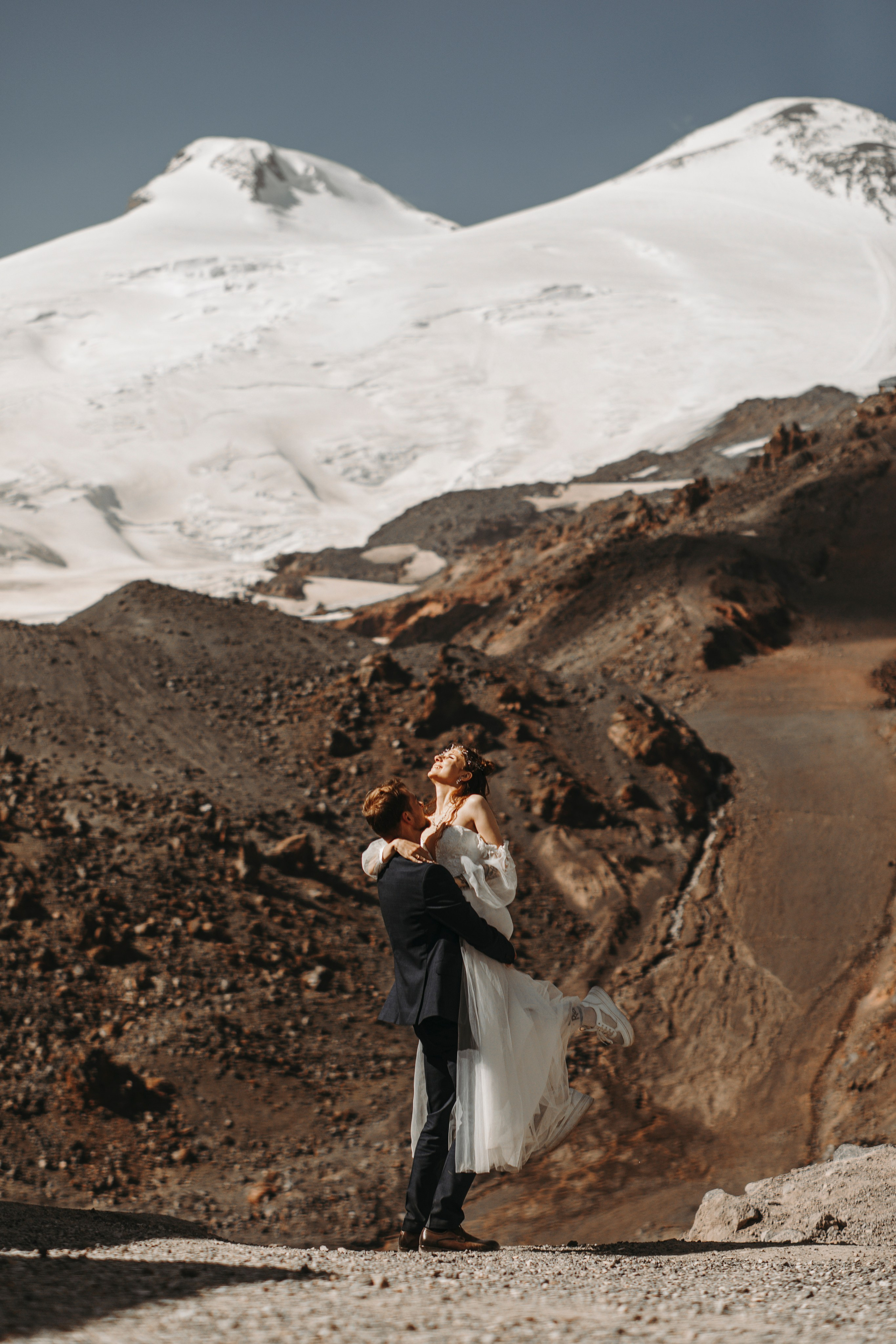 МЕЖДУ НЕБОМ И ЗЕМЛЕЙ. Фотограф Настя Конник | Пятигорск | Эльбрус | Домбай | Архыз | Видеограф КМВ