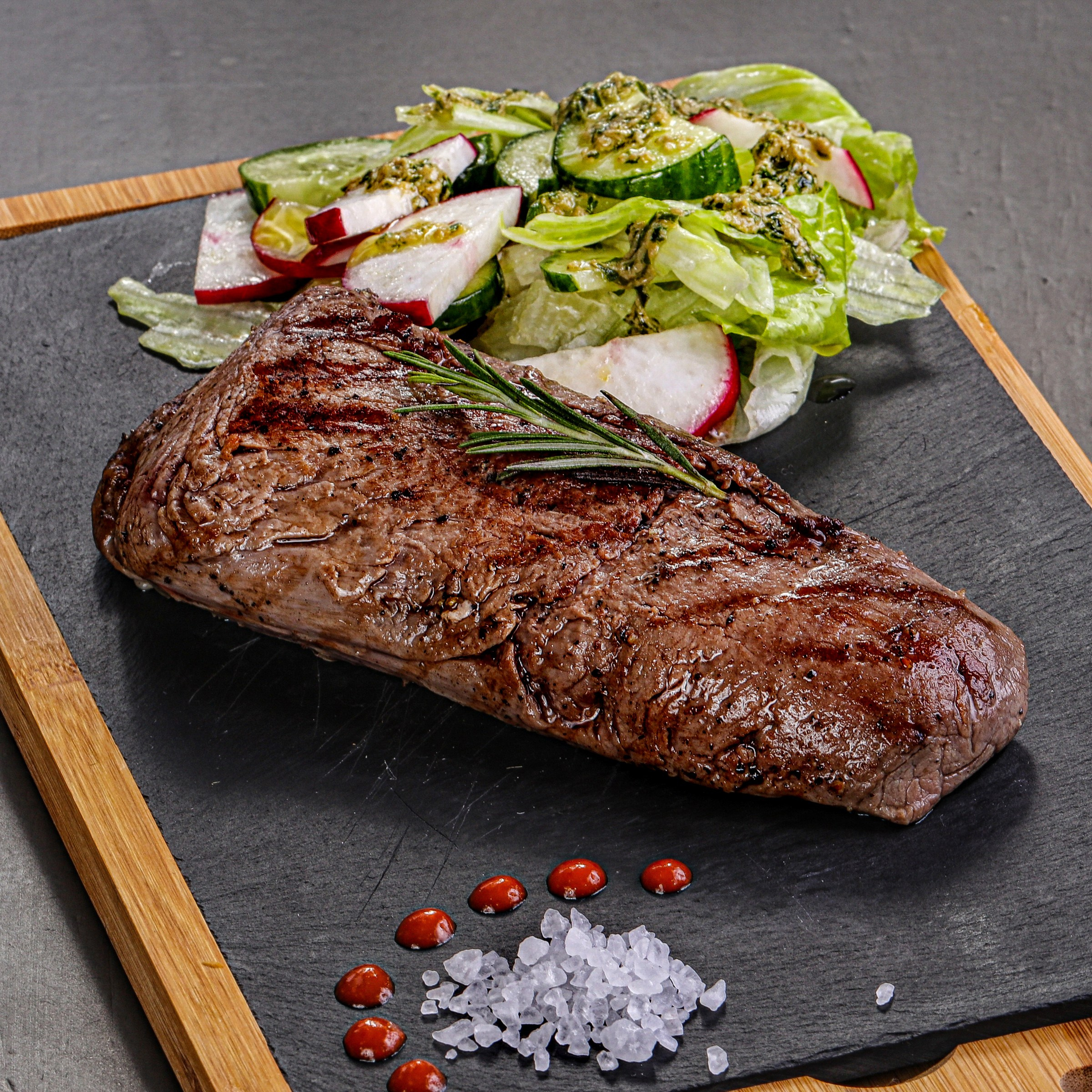 Фотосъемка блюд европейской кухни. Заказ по тел.: +7 (906) 006-90-22. Фуд-фотограф Андрей Старостин — съемка еды в Москве. 9000 руб. в час