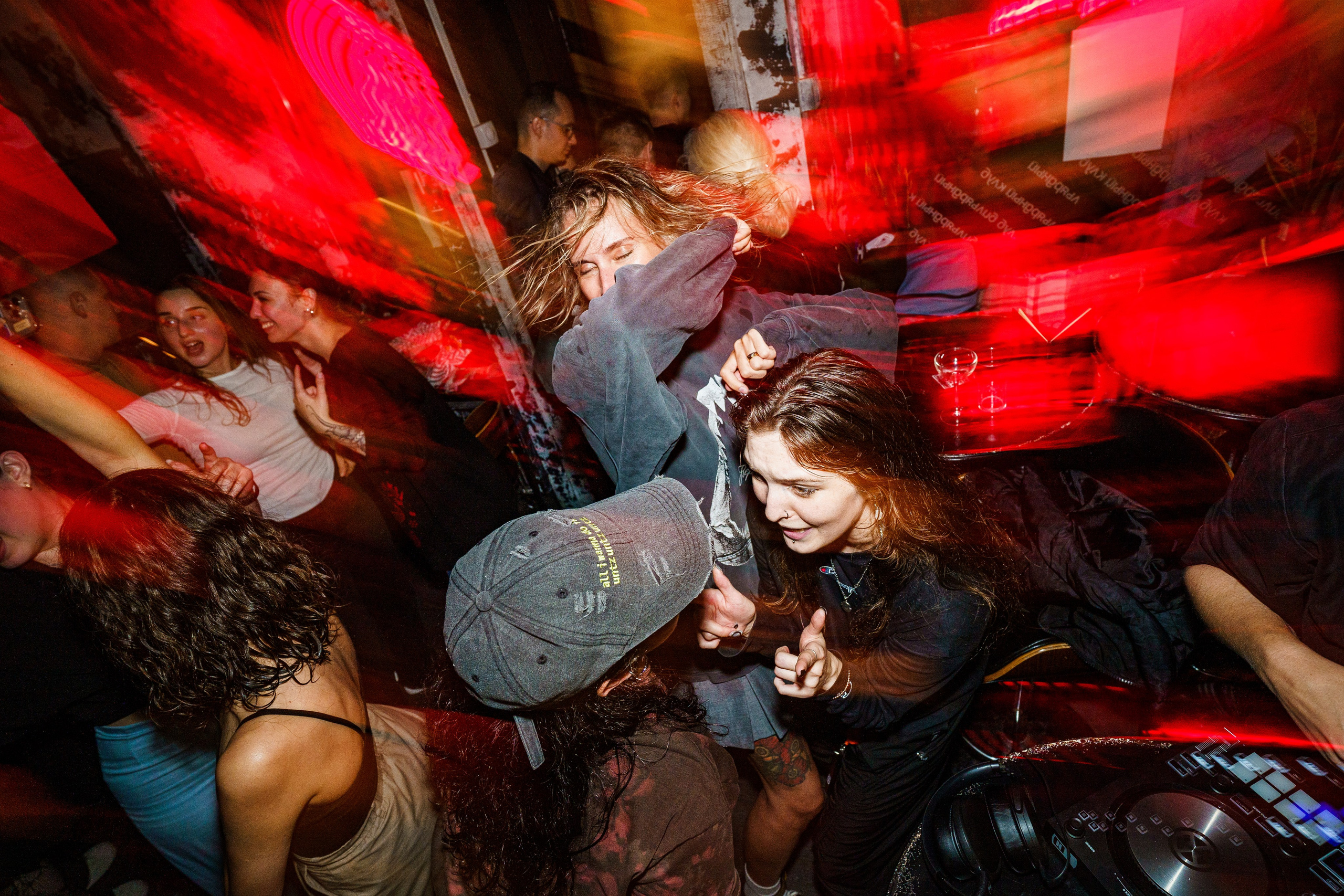 Бар разбитых сердец. Last summer party. Концертный и репортажный фотограф в Санкт-Петербурге Слава Пахомов