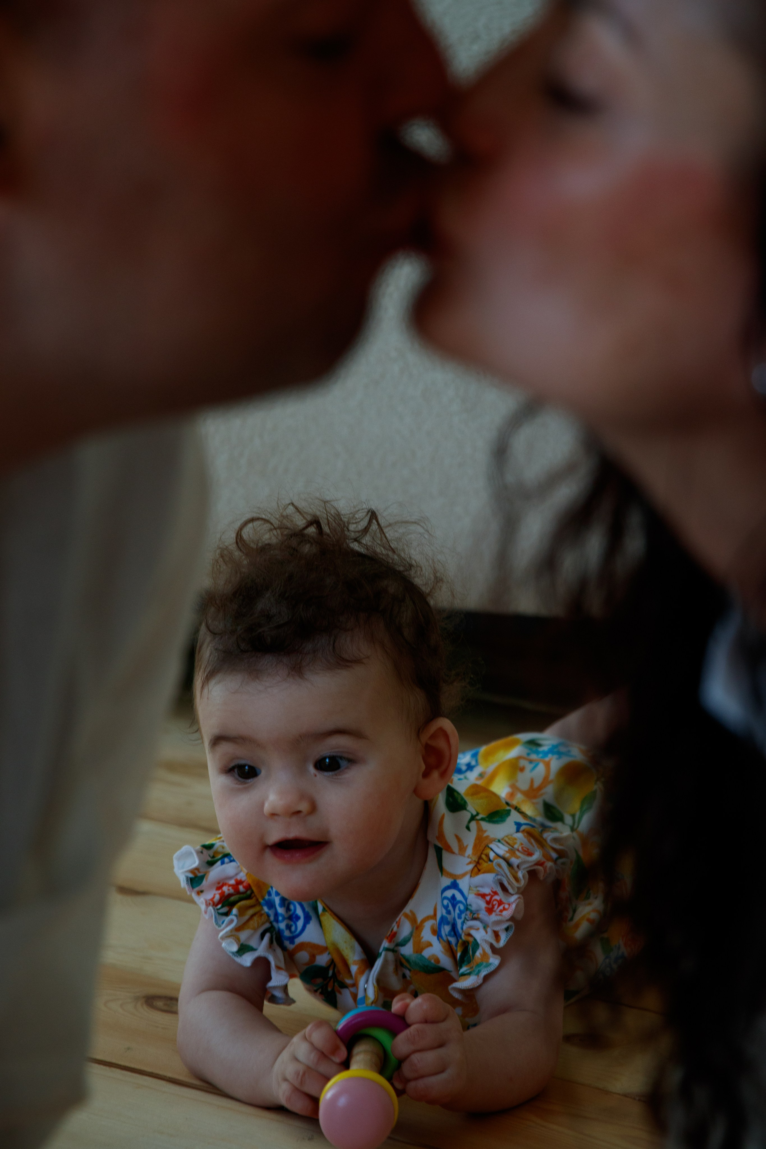 Семейная фотосессия с малышом в студии. Фотограф и ретушер в Ростове-на-Дону Вика Каен